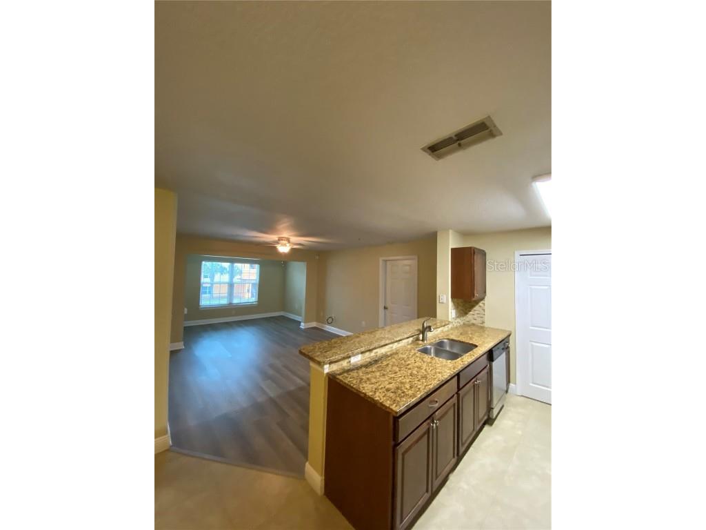 5471 Vineland Road #7202 Orlando FL 32811 O6322180 image4