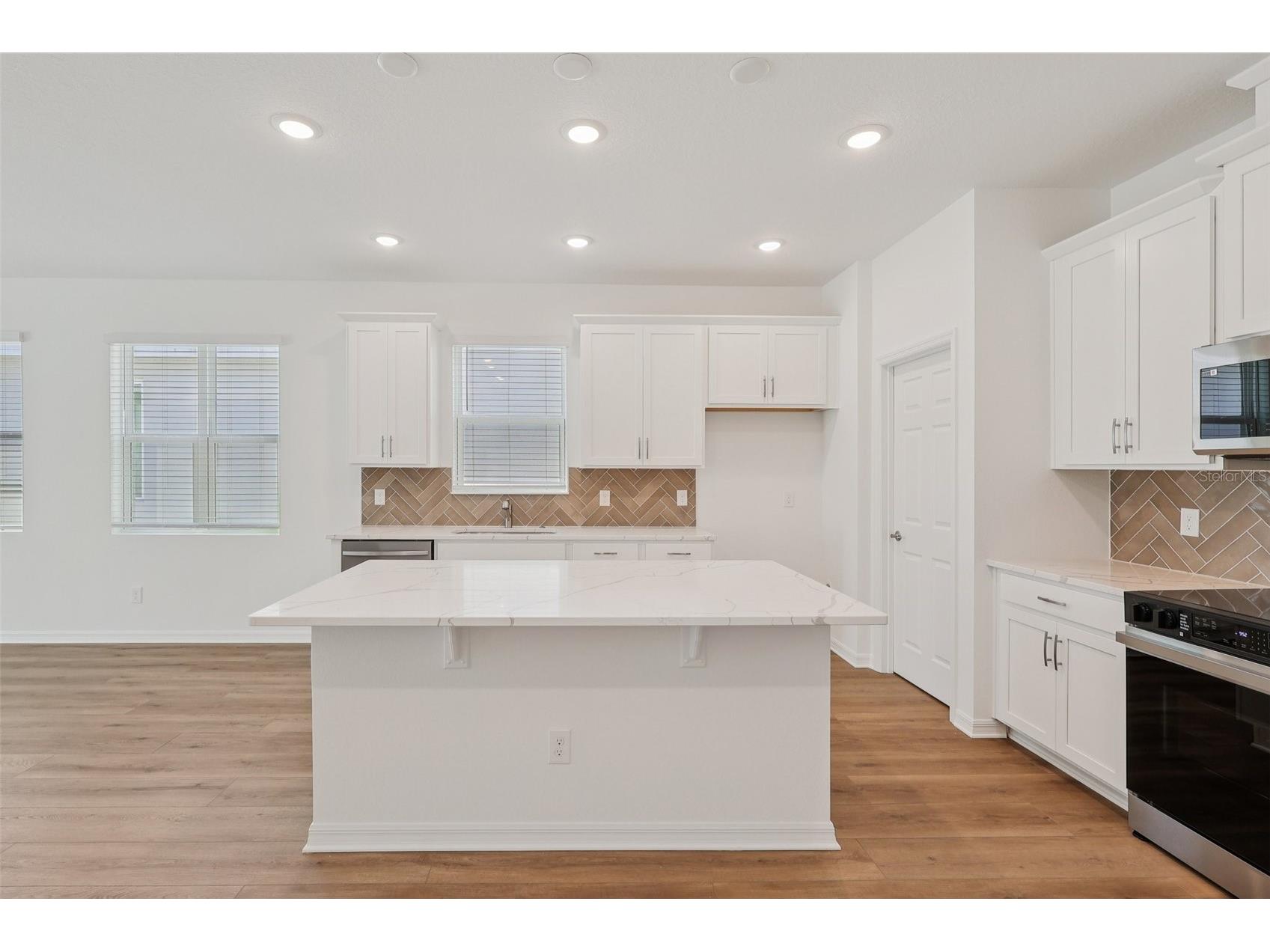 5472 Hanover Square Saint Cloud FL 34771 O6336223 image5