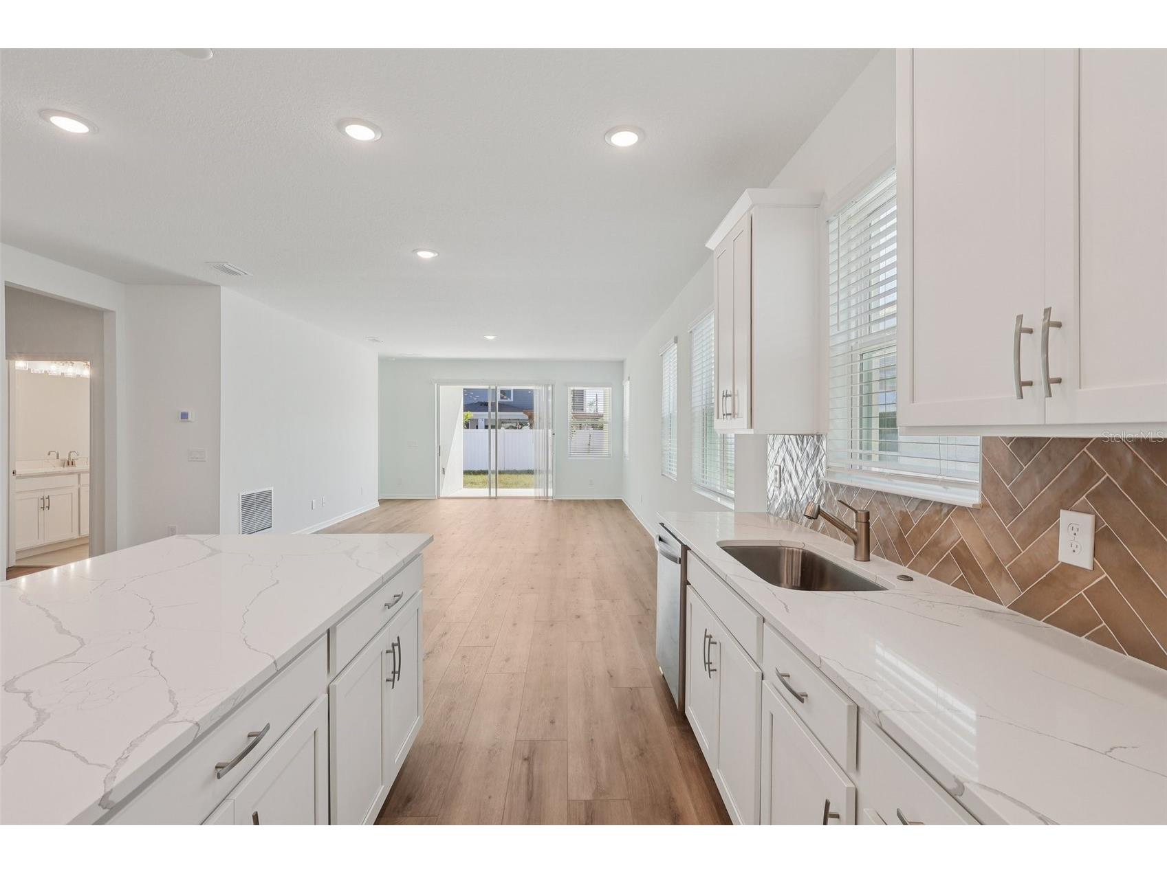 5472 Hanover Square Saint Cloud FL 34771 O6336223 image7