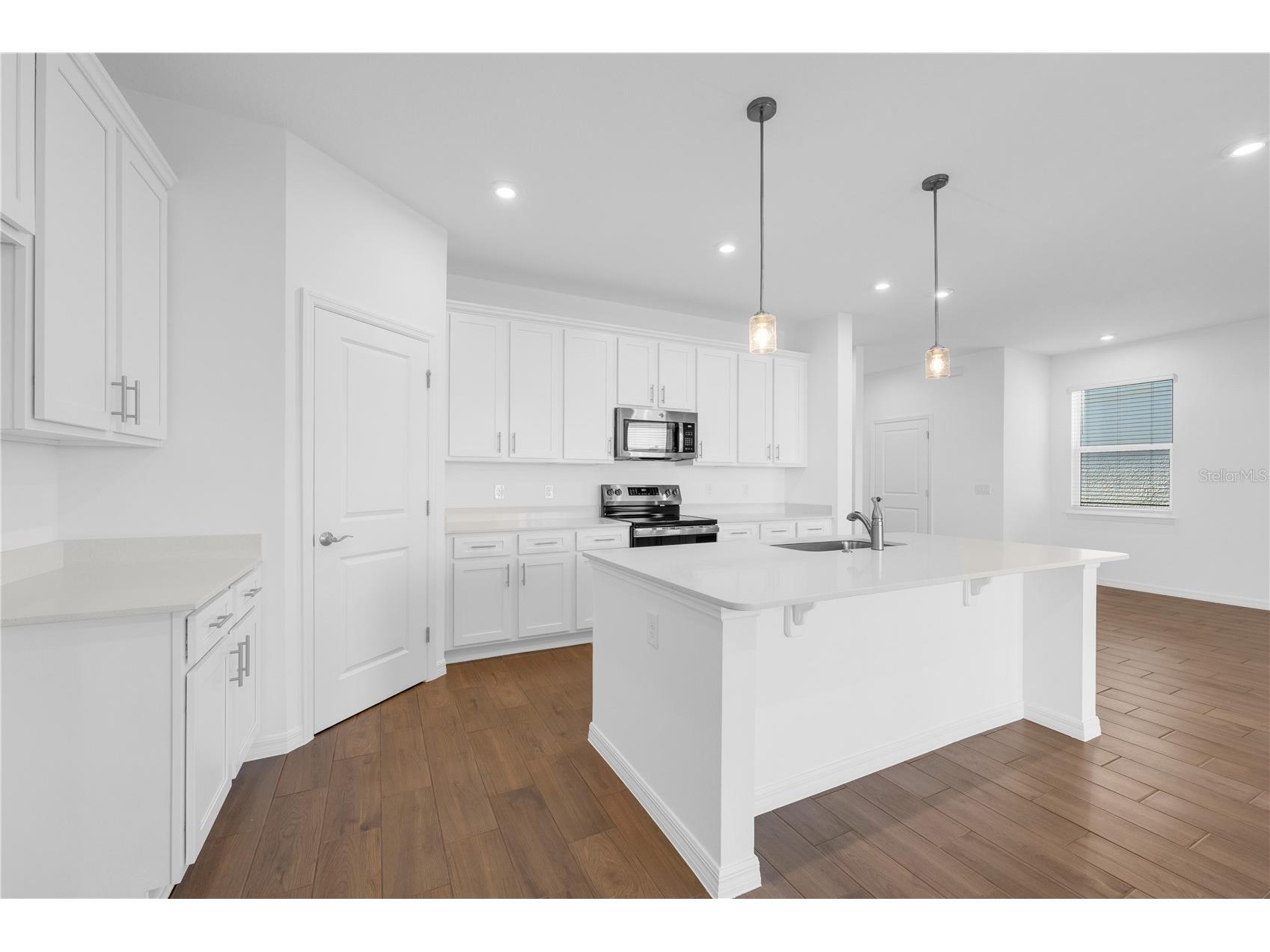 5472 Meadow Walk Drive Davenport FL 33837 O6389450 image13