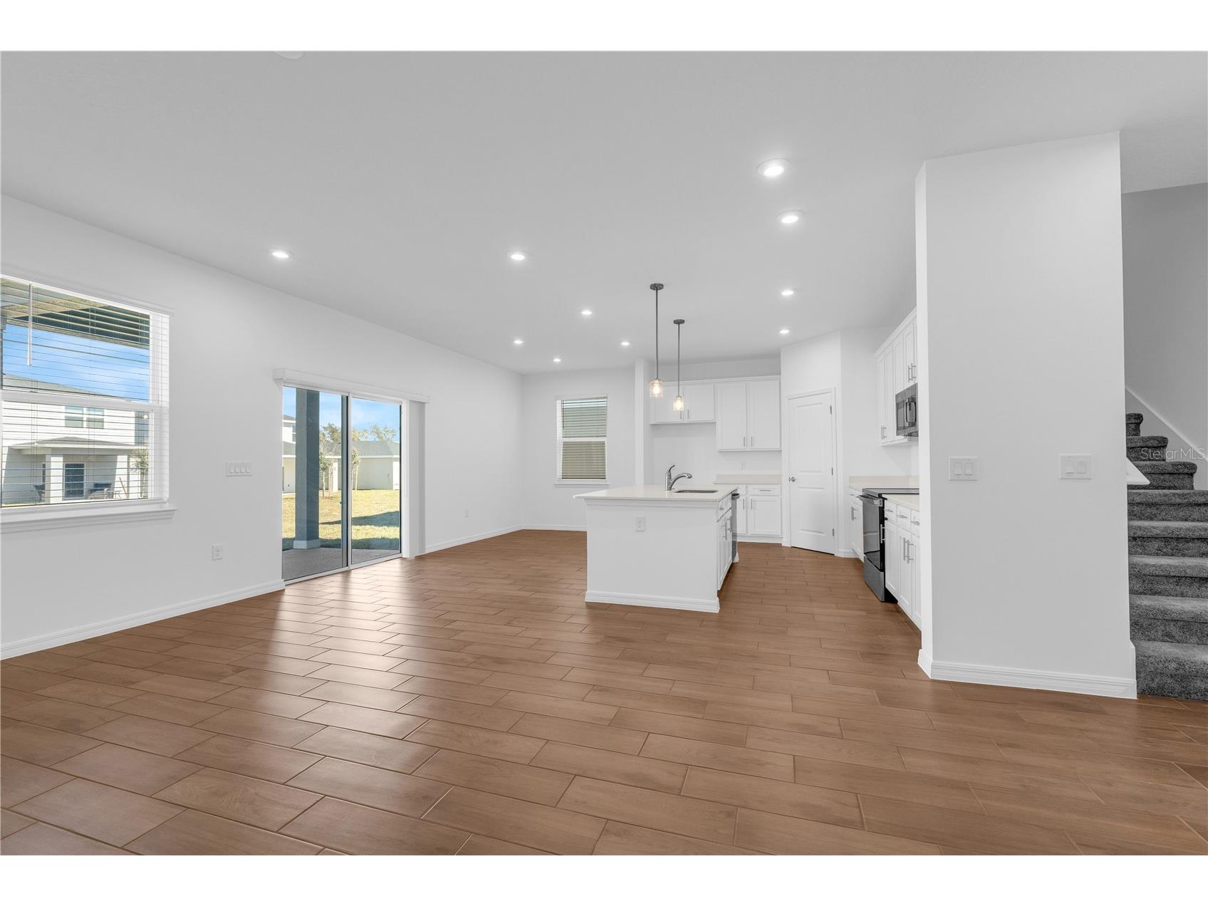 5472 Meadow Walk Drive Davenport FL 33837 O6389450 image8