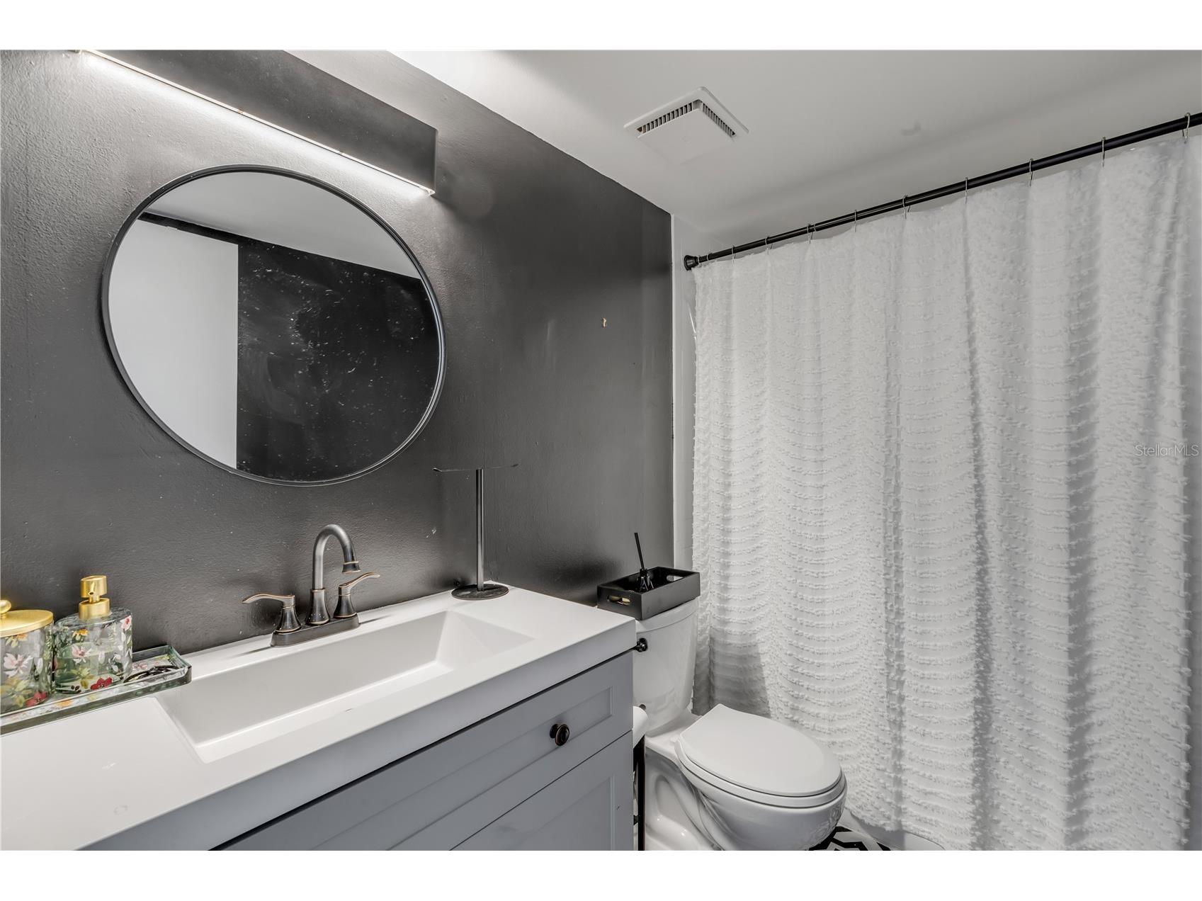 5472 Pine Creek Drive #2006B Orlando FL 32811 O6408004 image17