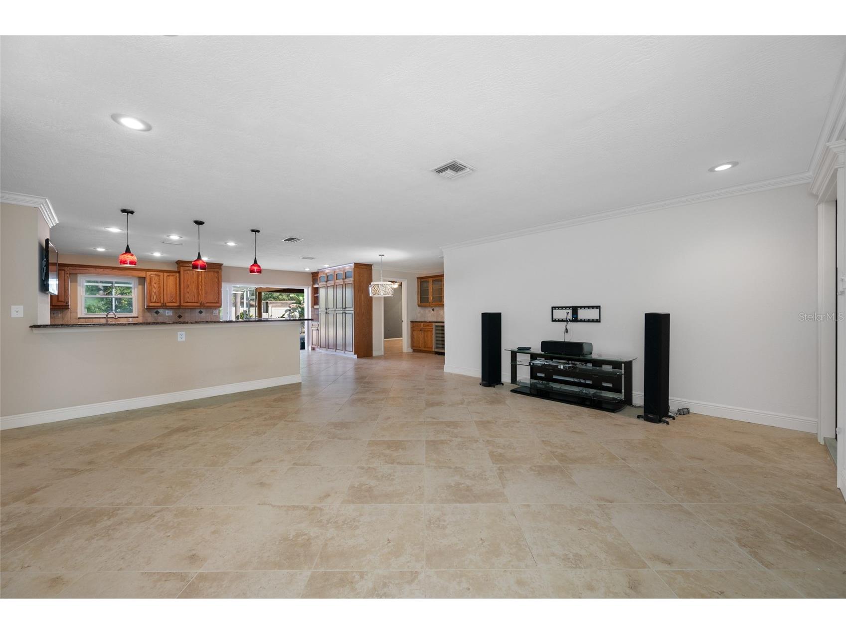 5473 97th Way N Saint Petersburg FL 33708 TB8467916 image10