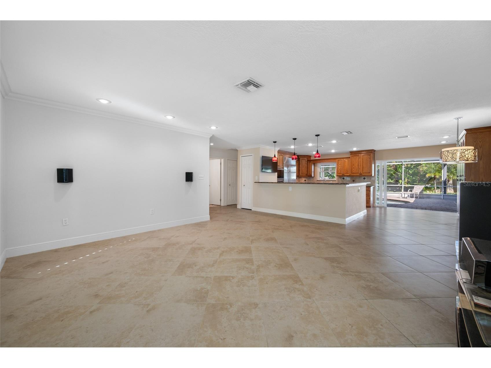 5473 97th Way N Saint Petersburg FL 33708 TB8467916 image13