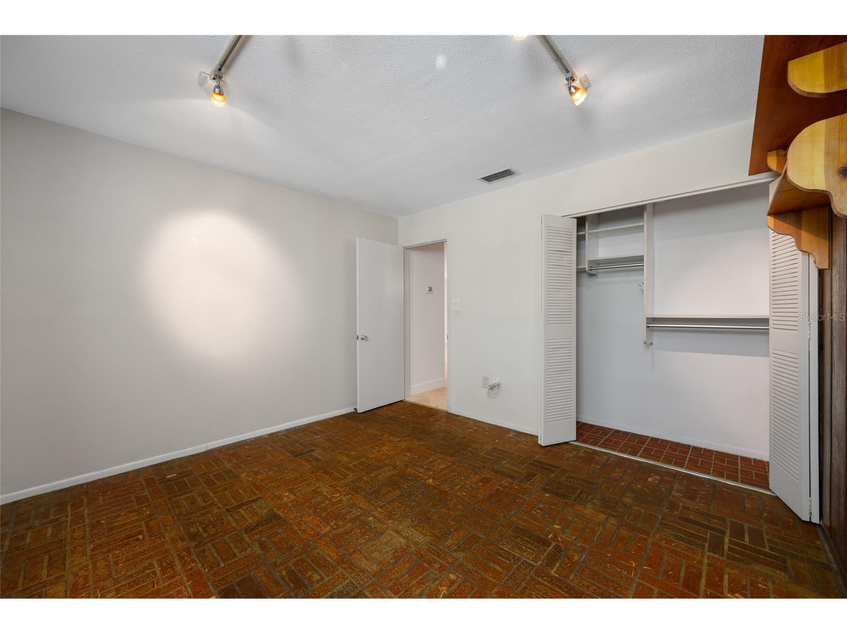 5473 97th Way N Saint Petersburg FL 33708 TB8467916 image43