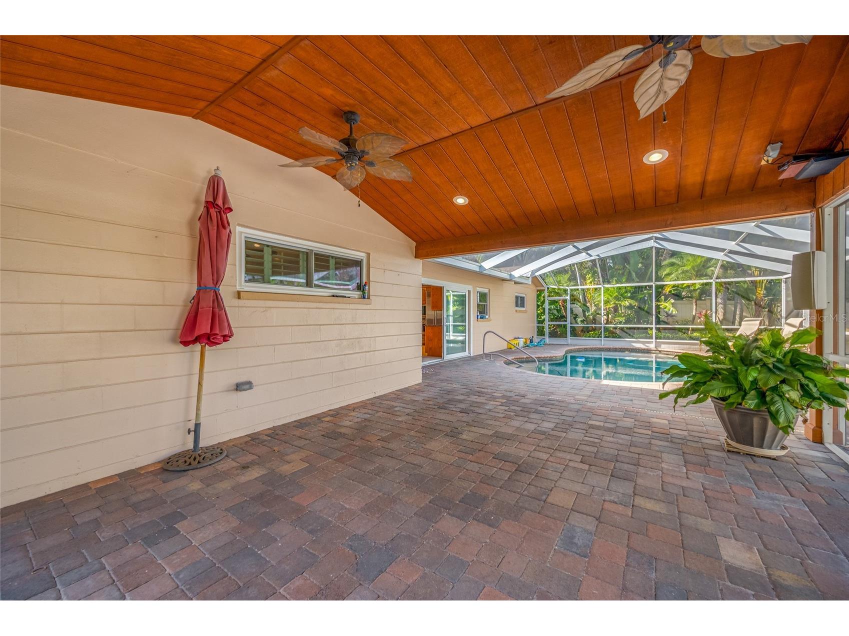 5473 97th Way N Saint Petersburg FL 33708 TB8467916 image52