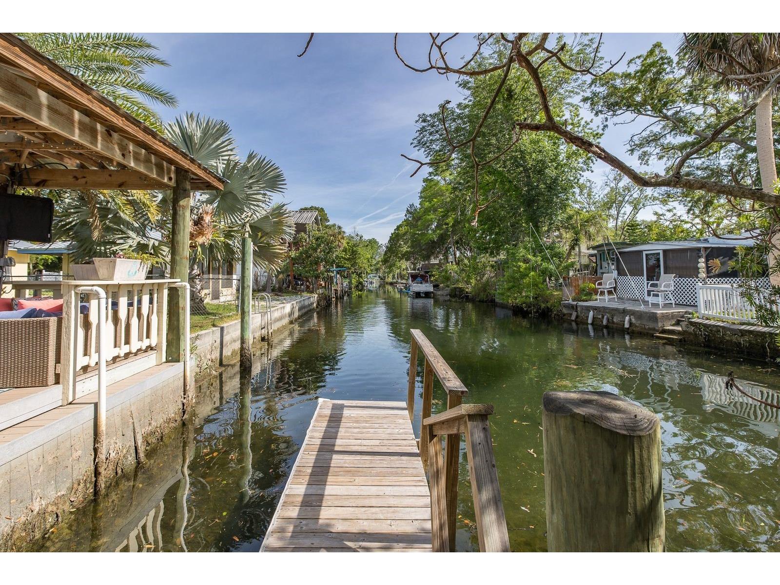 5473 Darlene Street Weeki Wachee FL 34607 - WEEKI WACHEE RIVER W7885572 image17