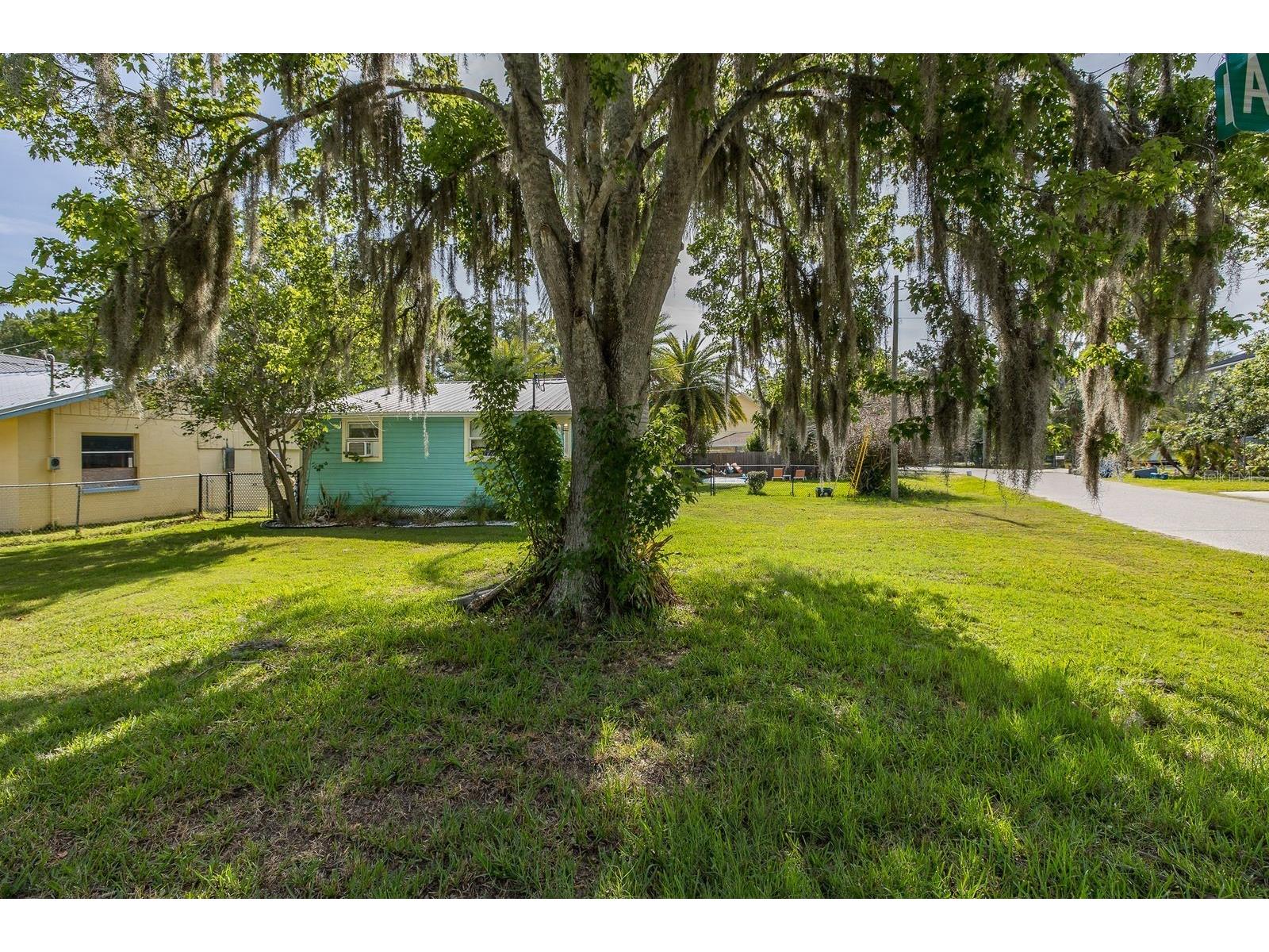 5473 Darlene Street Weeki Wachee FL 34607 - WEEKI WACHEE RIVER W7885572 image29
