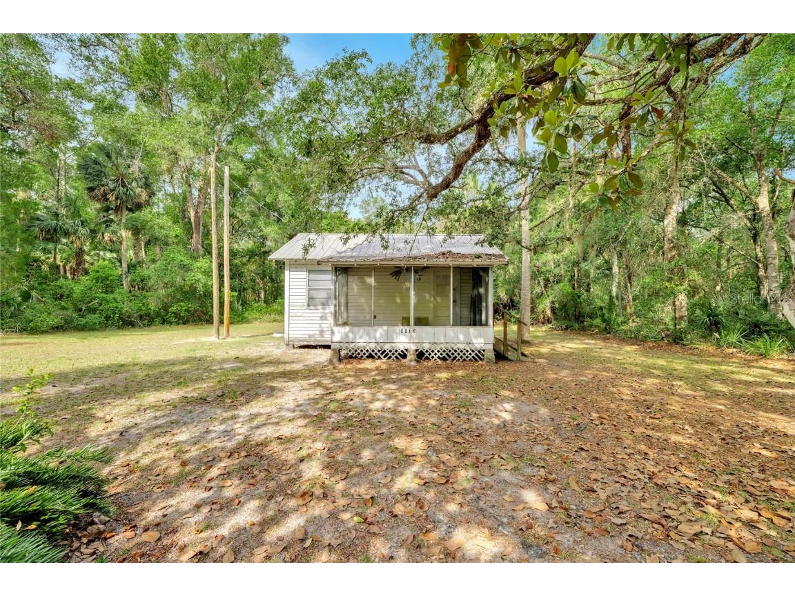 54734 County Road 445a Astor FL 32102 V4929842 image1