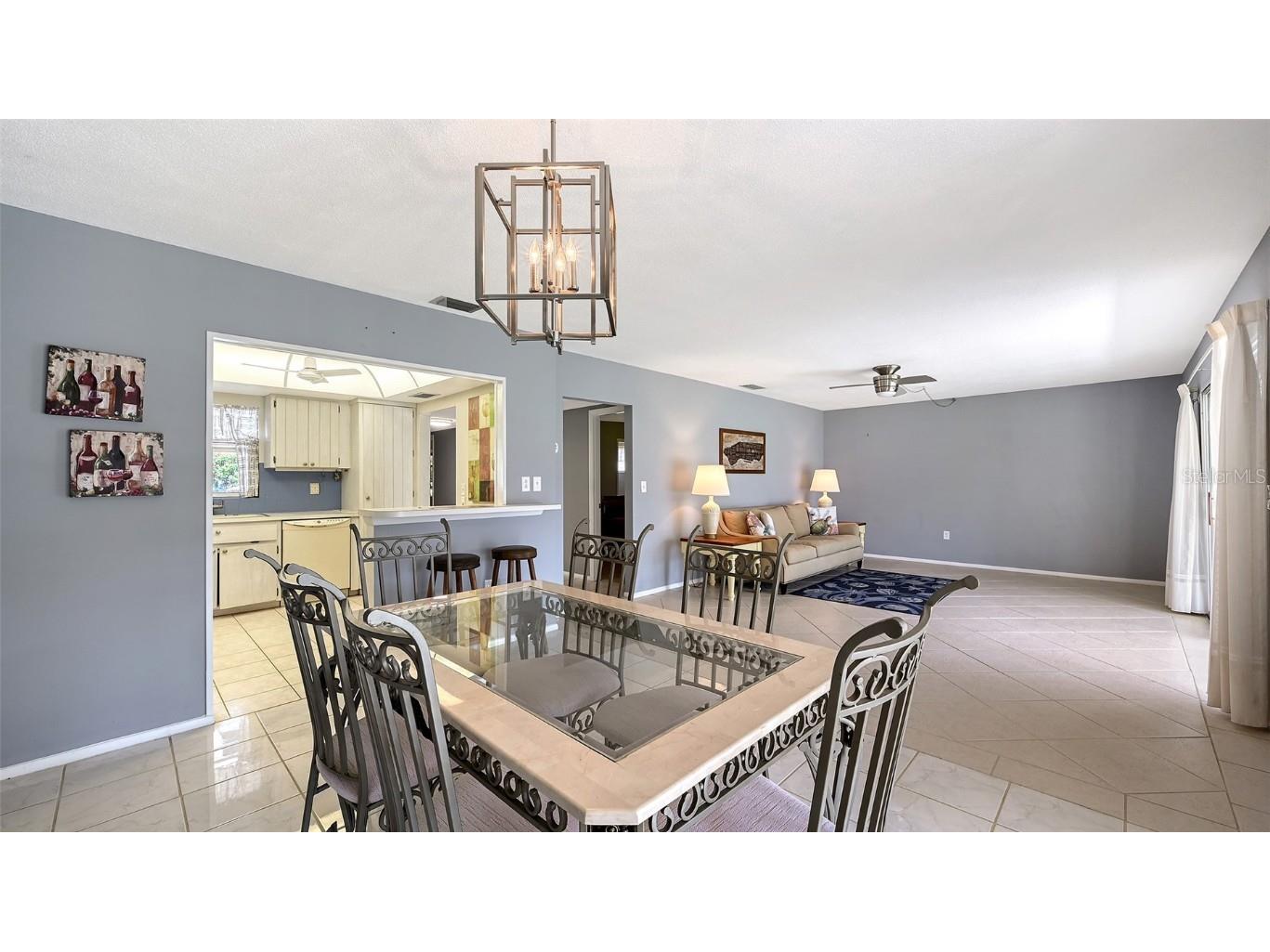 5474 Riverbluff Circle #V35 Sarasota FL 34231 A4669393 image10