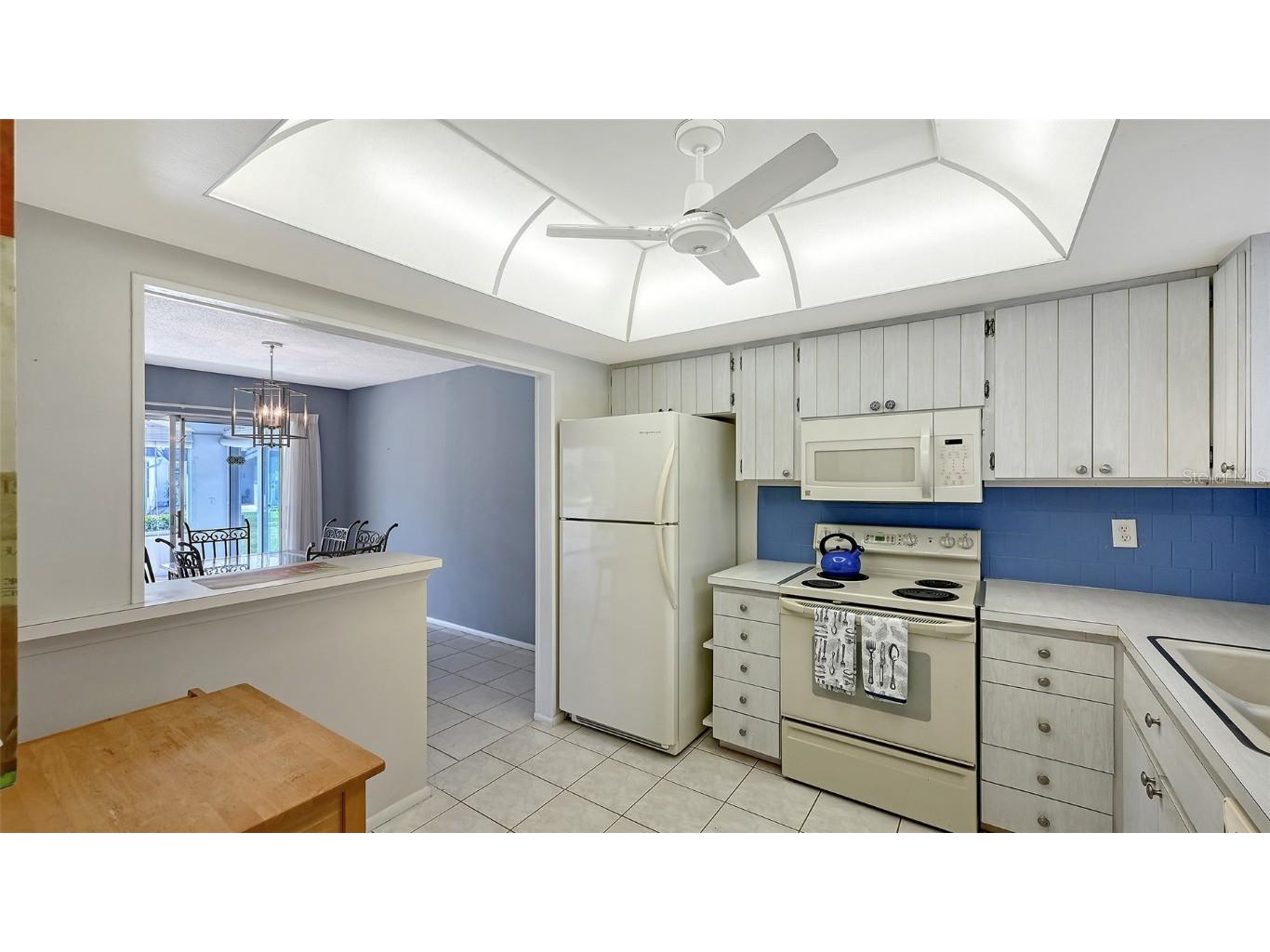 5474 Riverbluff Circle #V35 Sarasota FL 34231 A4669393 image17