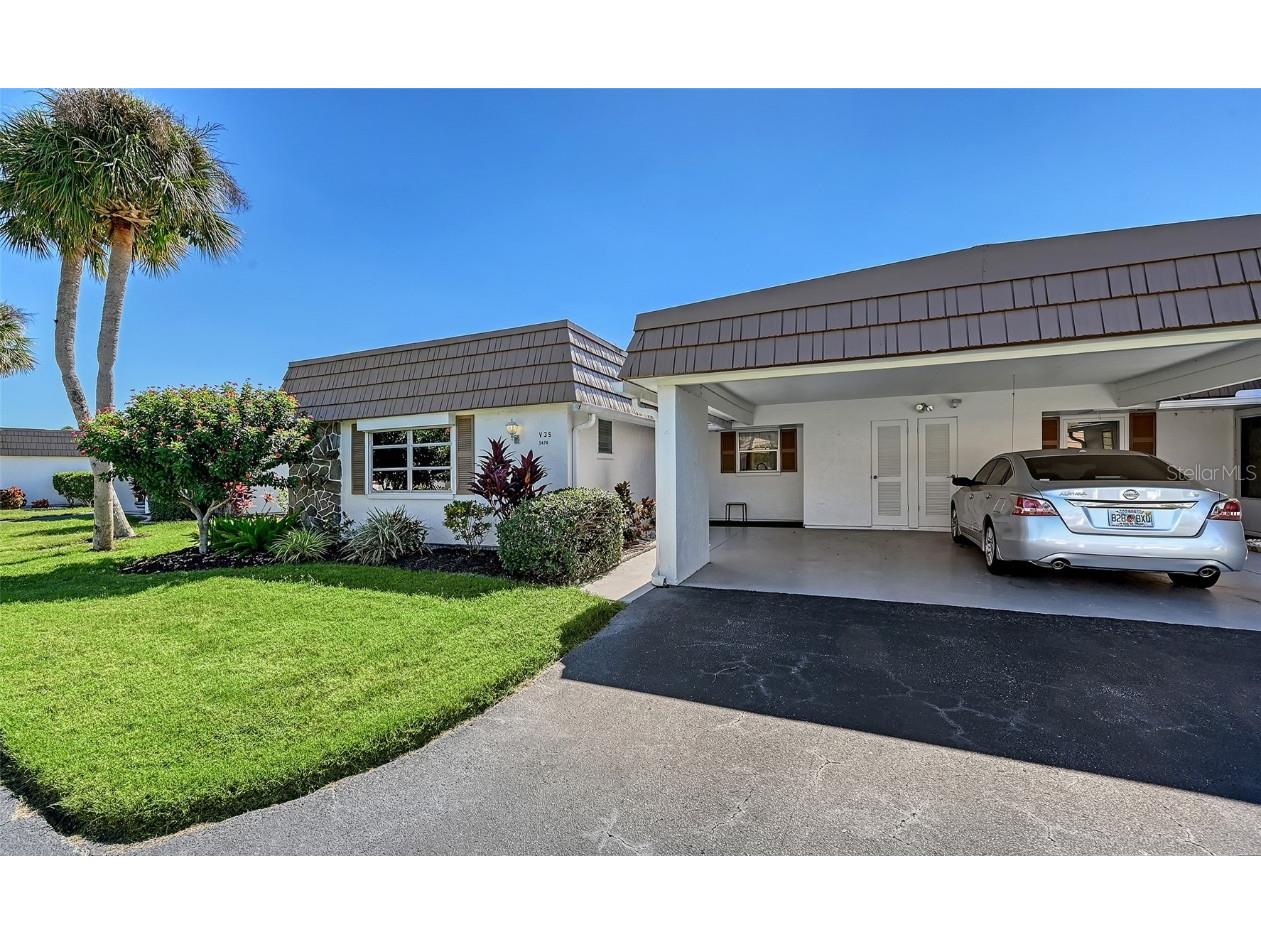 5474 Riverbluff Circle #V35 Sarasota FL 34231 A4669393 image3