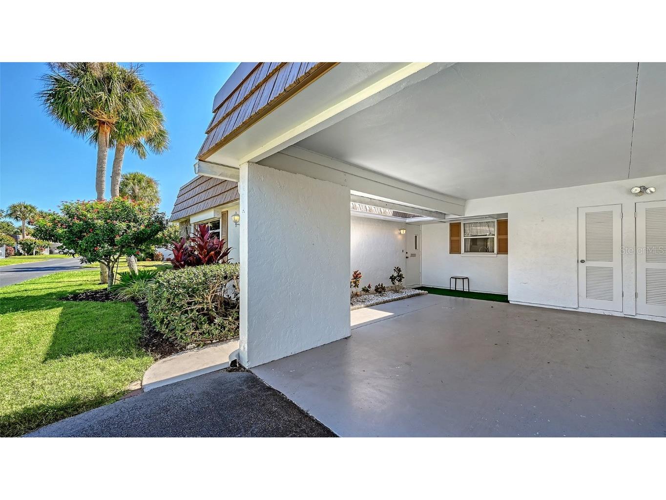 5474 Riverbluff Circle #V35 Sarasota FL 34231 A4669393 image4