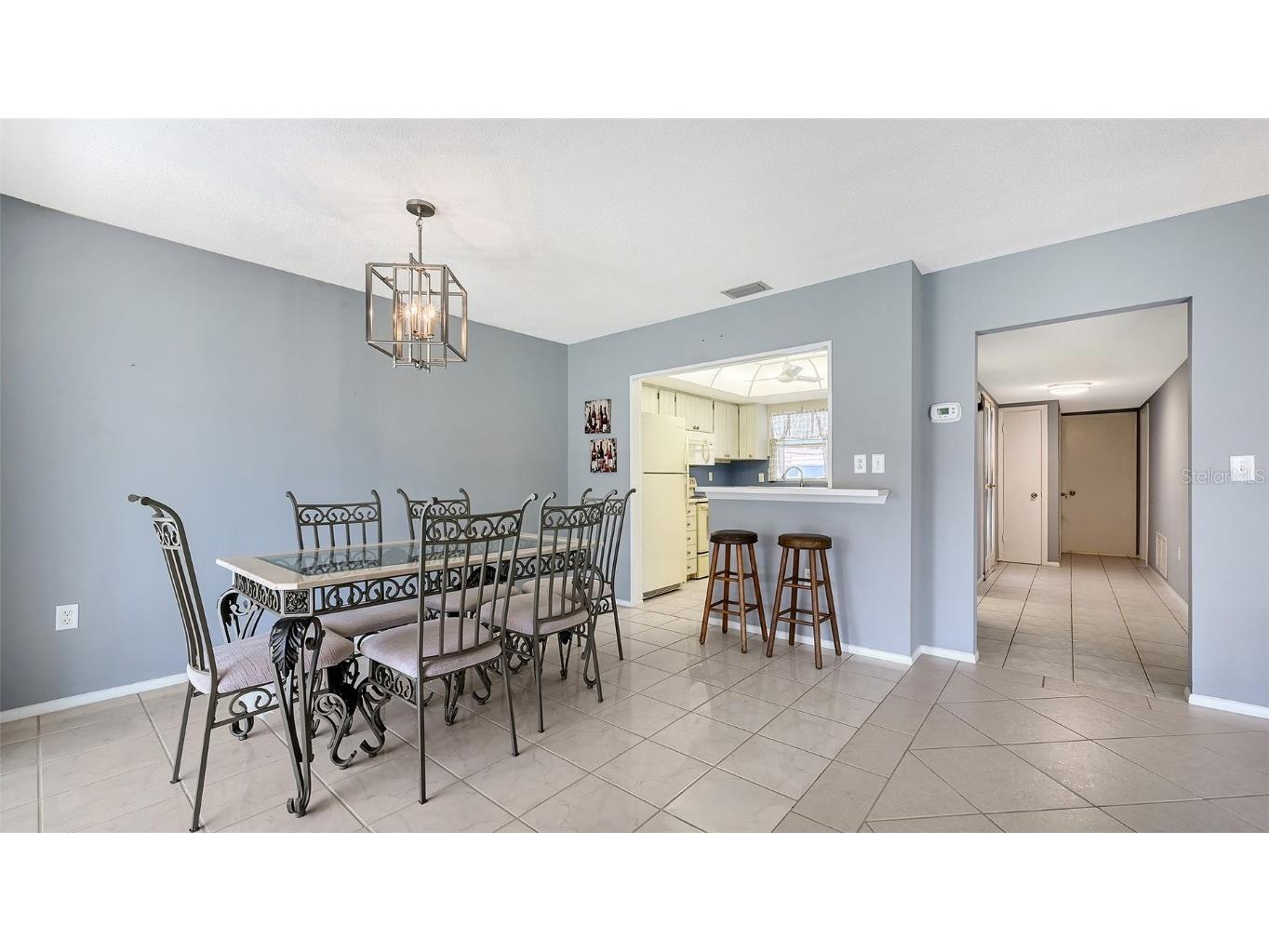 5474 Riverbluff Circle #V35 Sarasota FL 34231 A4669393 image9