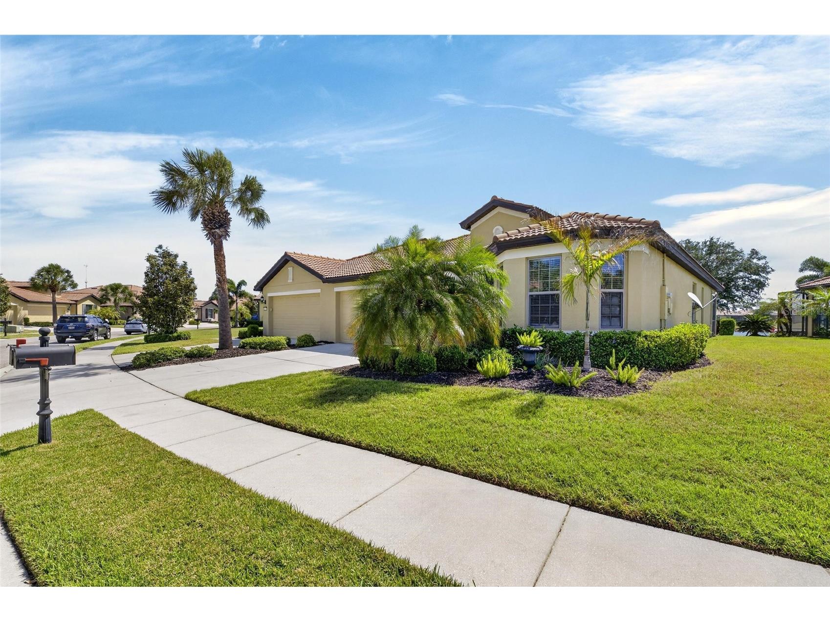 5474 Sunset Falls Drive Apollo Beach FL 33572 TB8498511 image3