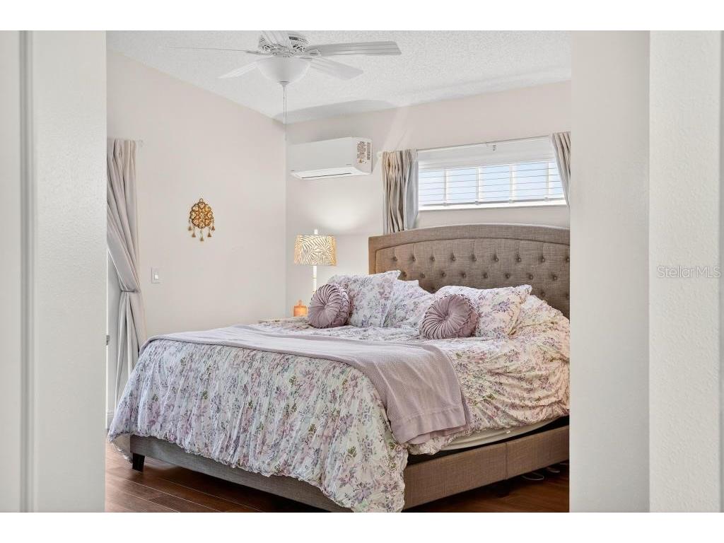 5477 Glen Oak Place Sanford FL 32771 O6394955 image3