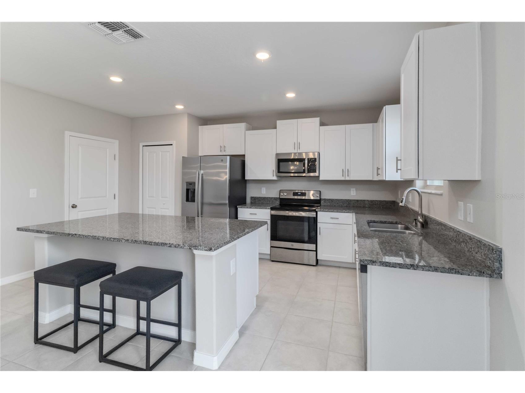 5478 Grays Harbor Court Wimauma FL 33598 TB8485296 image3