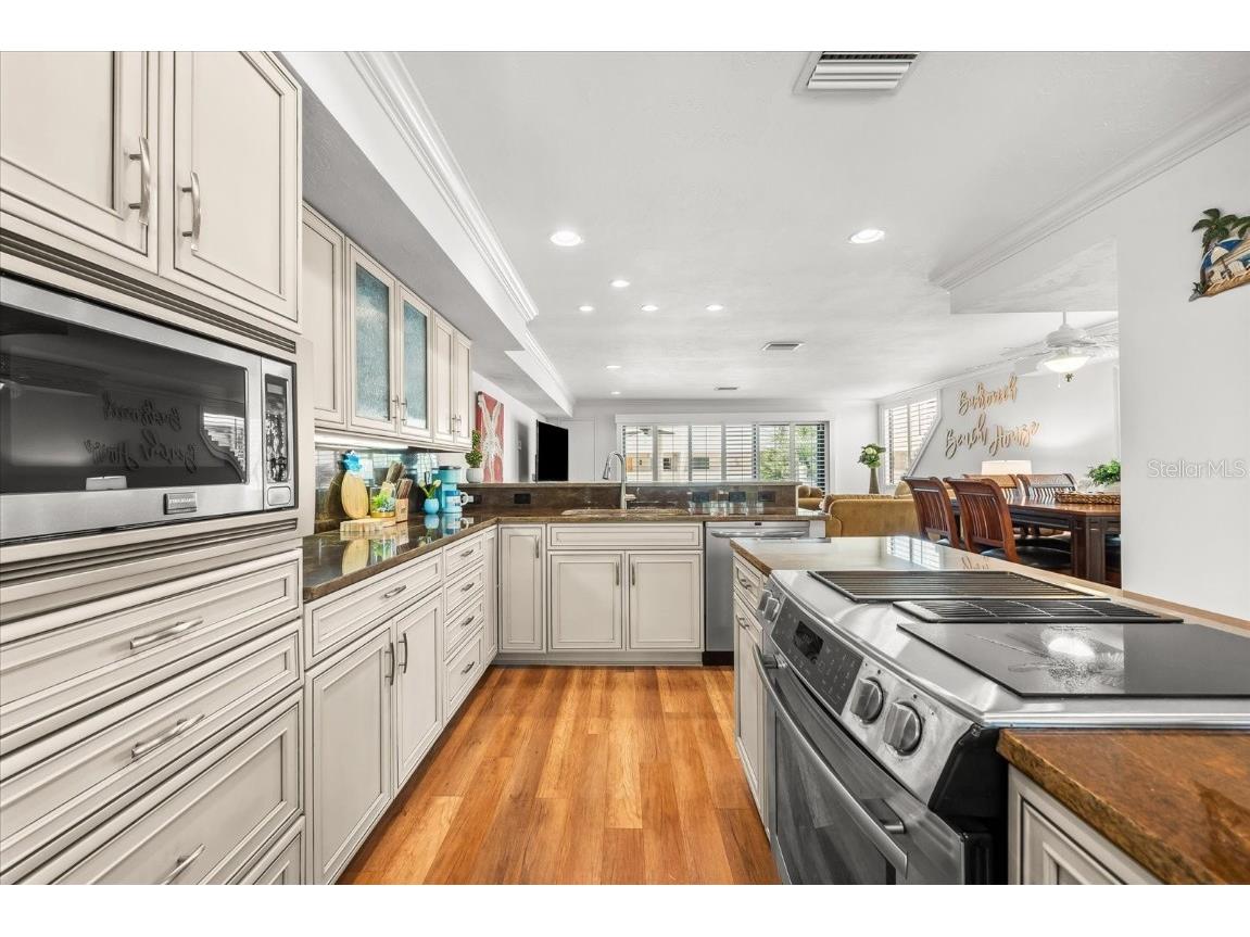 548 Beach Road #540A Sarasota FL 34242 A4647169 image7