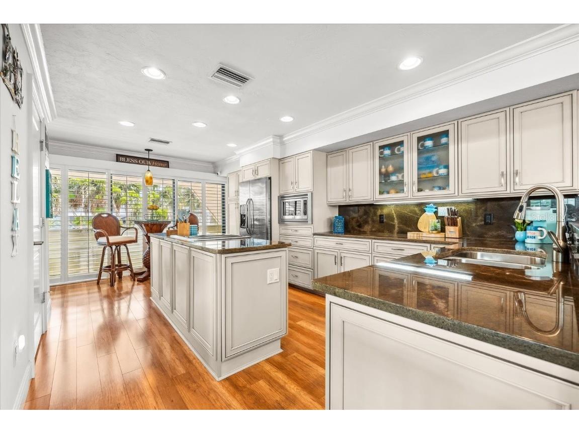 548 Beach Road #540A Sarasota FL 34242 A4647169 image9