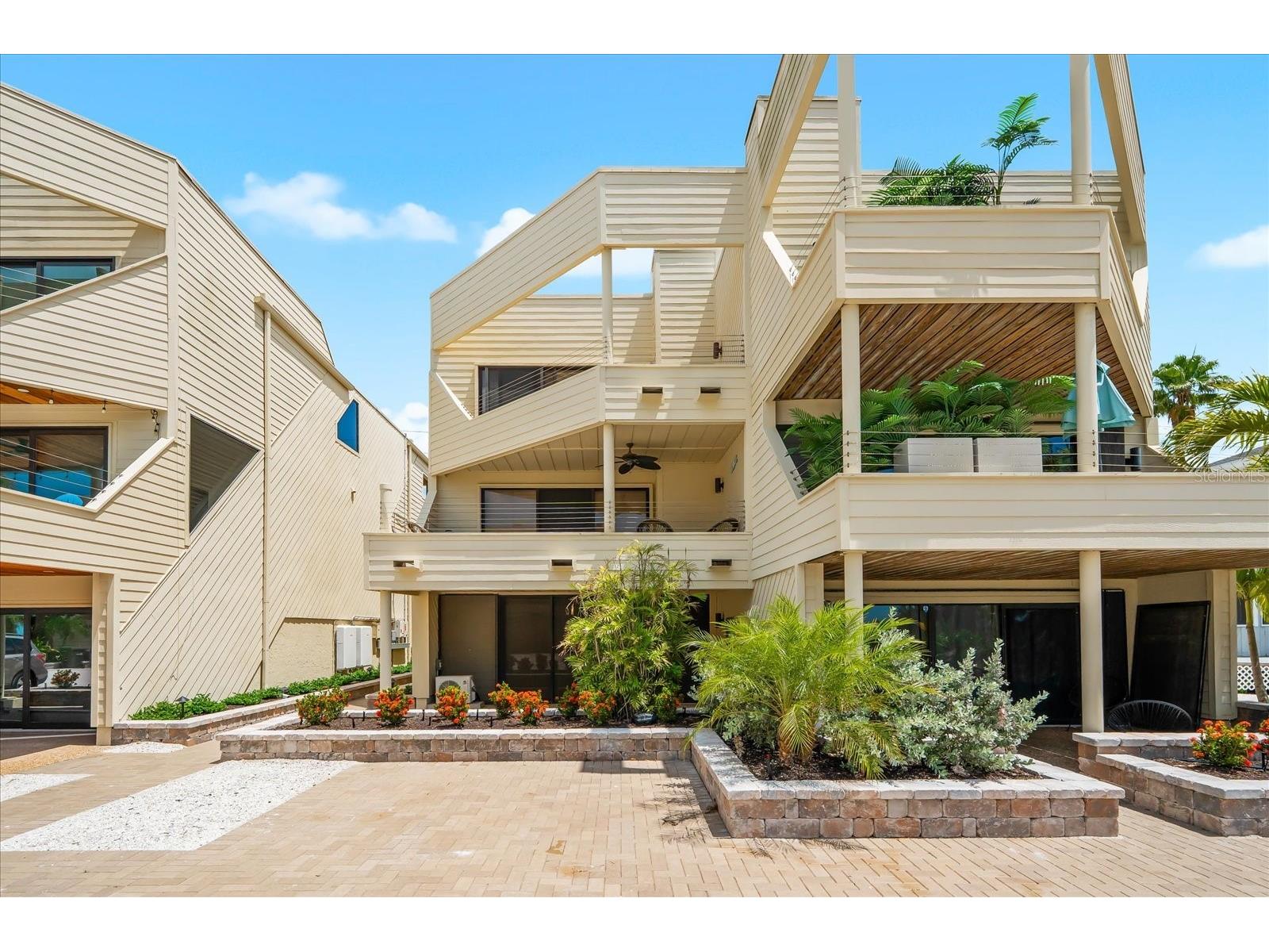 548A Beach Road Sarasota FL 34242 A4691951 image3