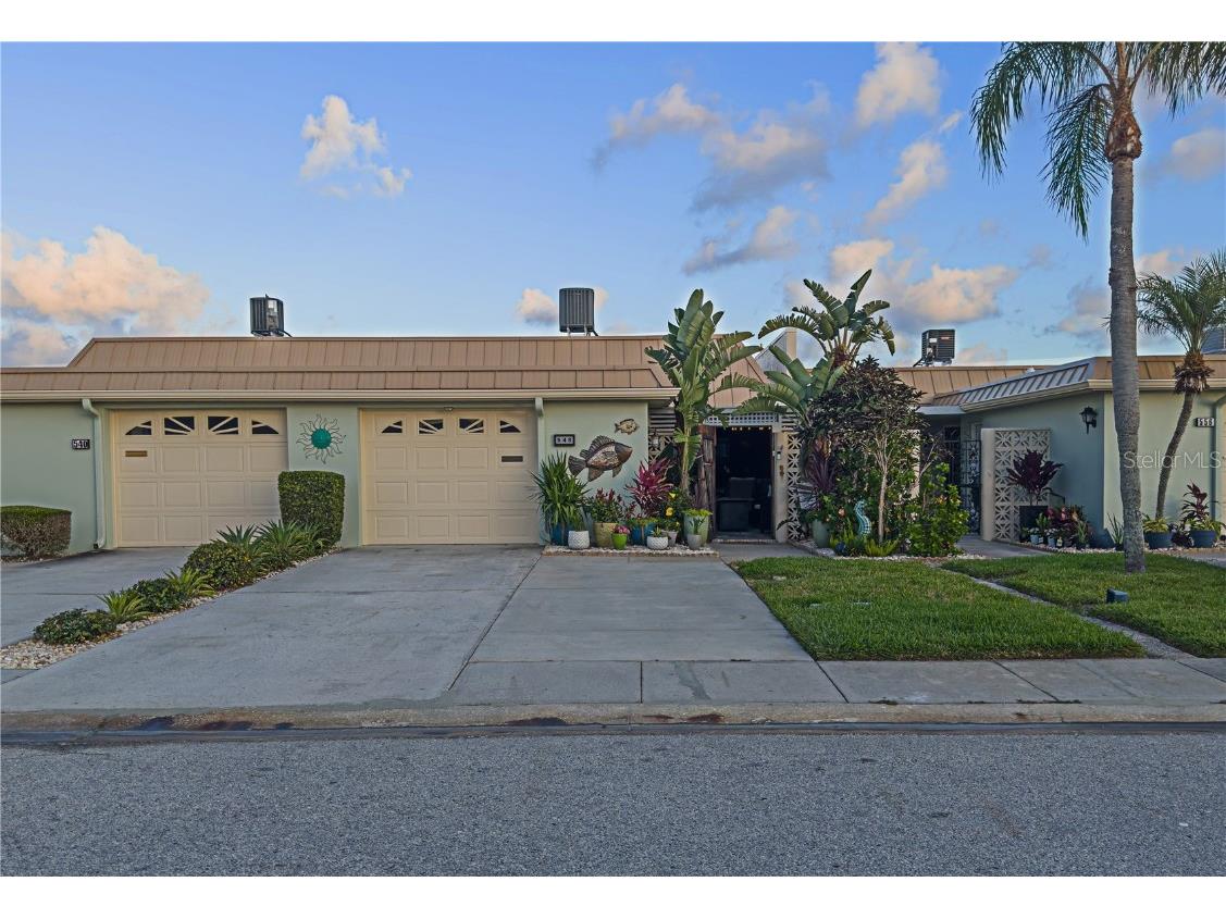 548 Boca Ciega Point Boulevard S #1106 Saint Petersburg FL 33708 U8201462 image1