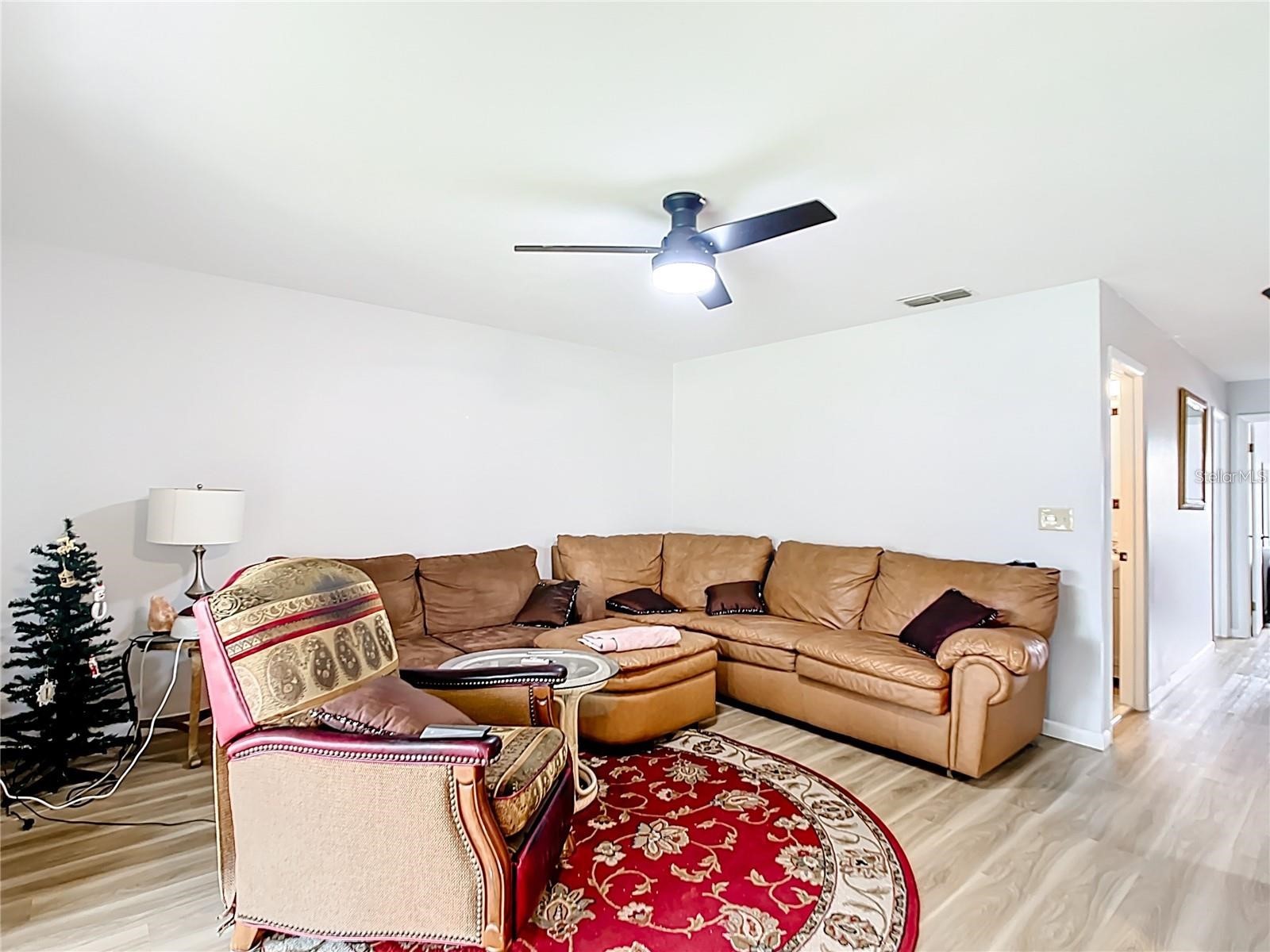 548 Fairways Drive #B Ocala FL 34472 OM718850 image10