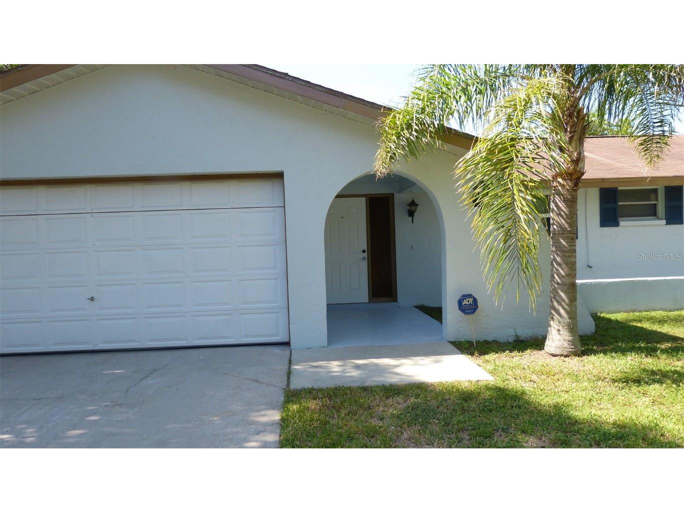 548 Firefly Lane Apollo Beach FL 33572 T3465300 image1