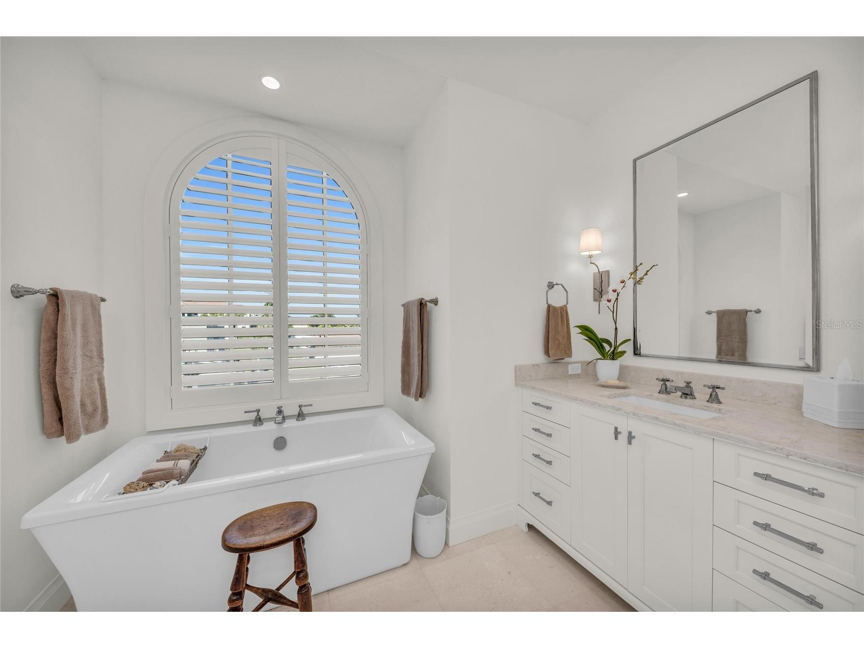 548 Halyard Lane Longboat Key FL 34228 A4675348 image43