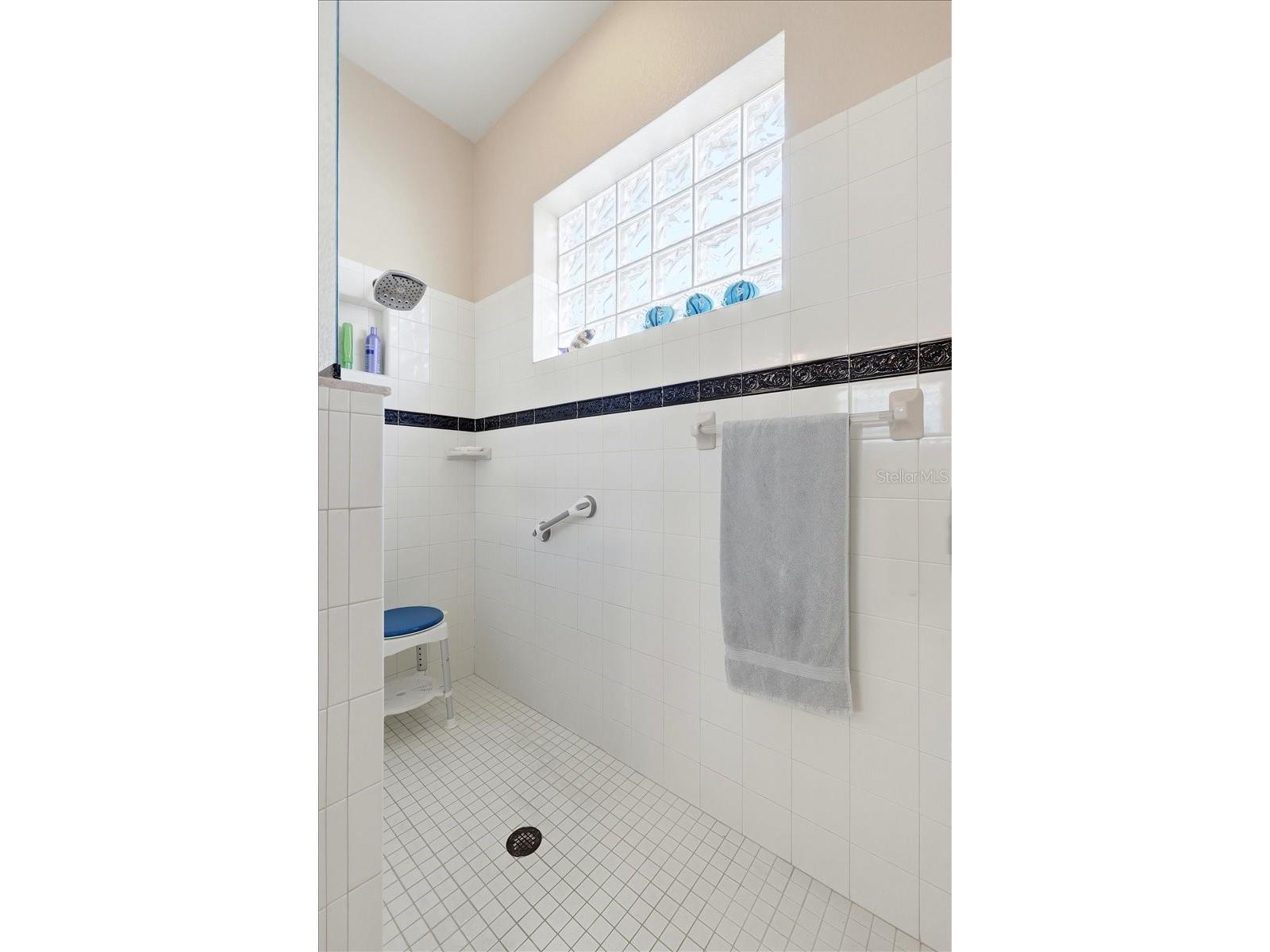 548 Meandering Way Polk City FL 33868 L4959657 image30