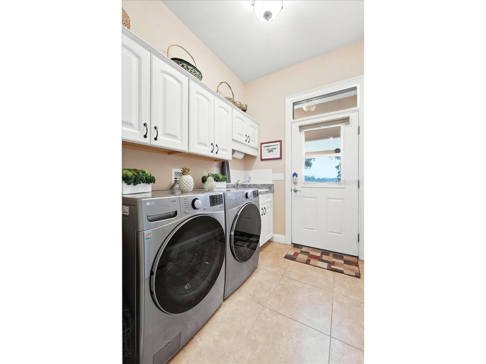 548 Meandering Way Polk City FL 33868 L4959657 image40