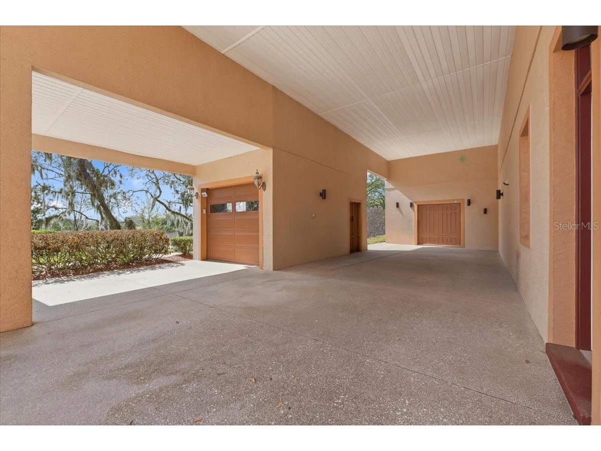 548 Meandering Way Polk City FL 33868 L4959657 image5