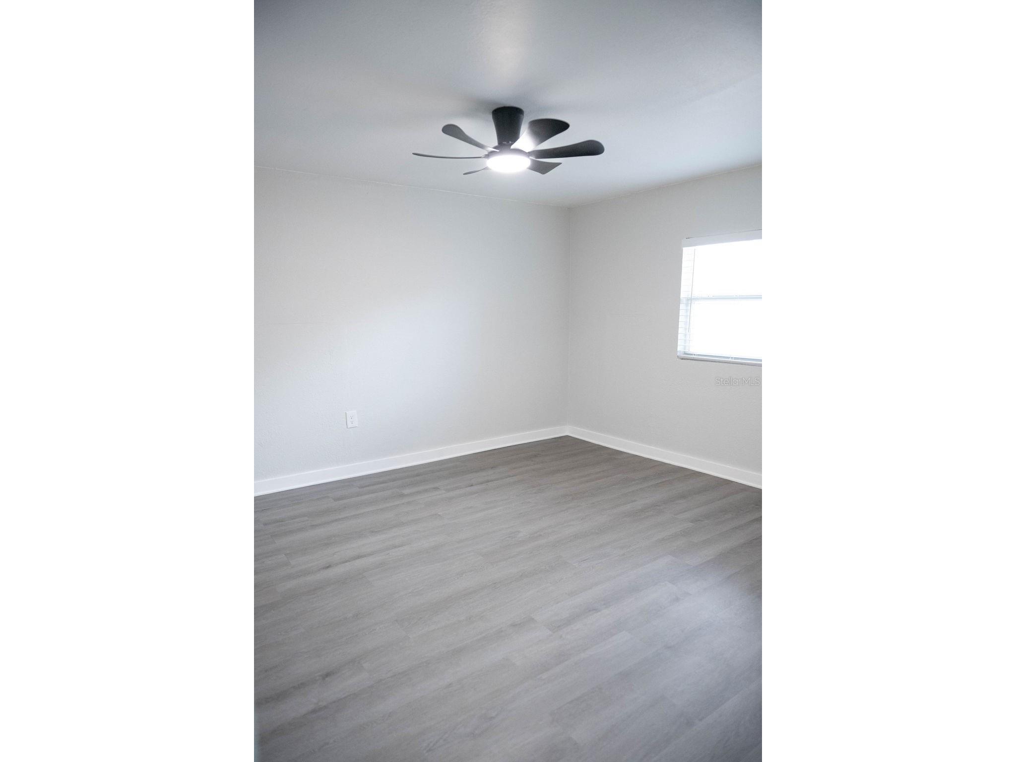 5480 70th Lane N Saint Petersburg FL 33709 TB8517774 image10