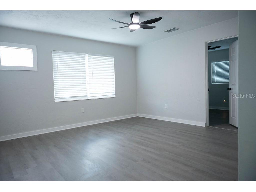 5480 70th Lane N Saint Petersburg FL 33709 TB8517774 image5
