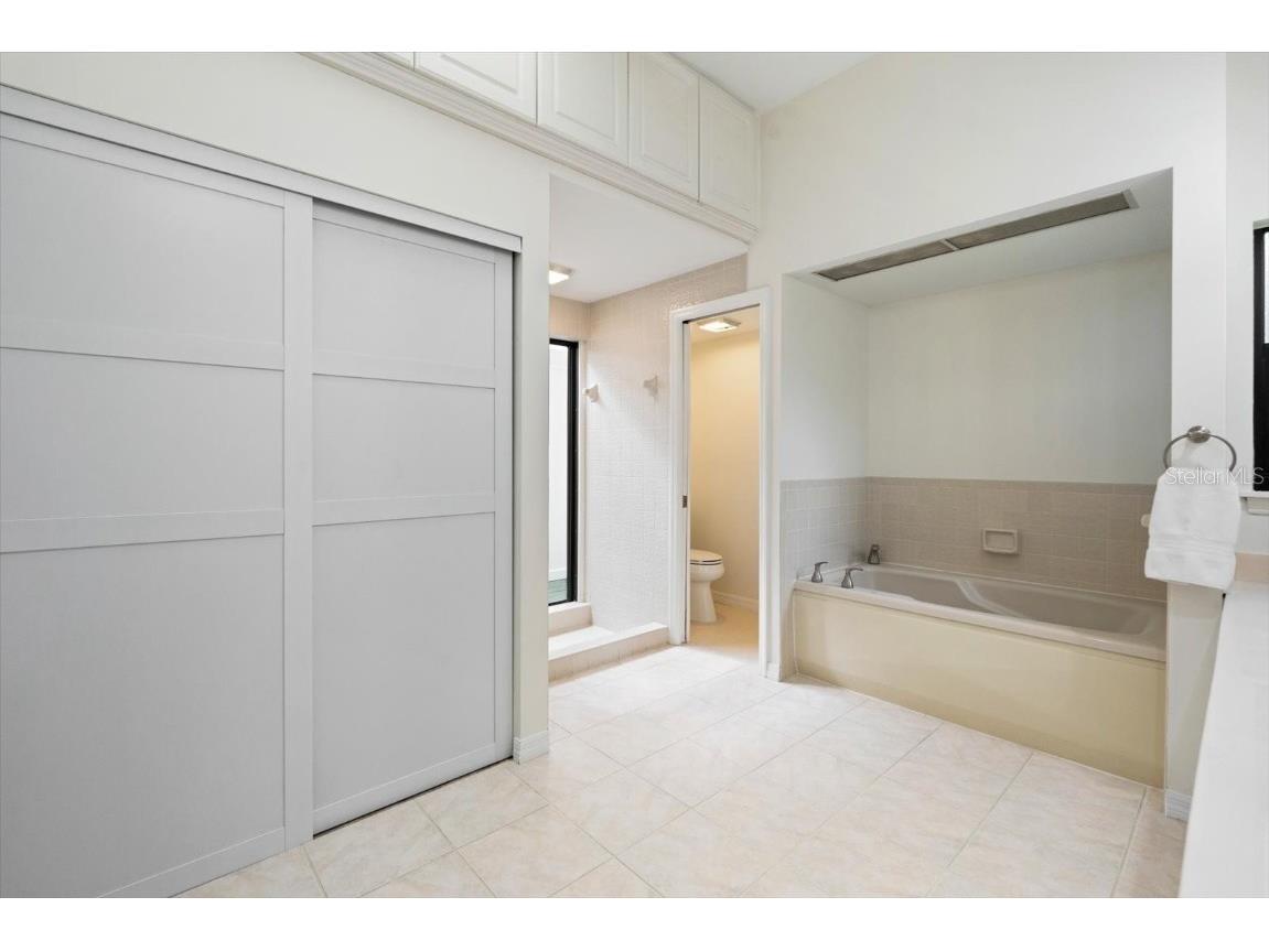 5481 Cork Oak Street Sarasota FL 34232 A4661571 image23