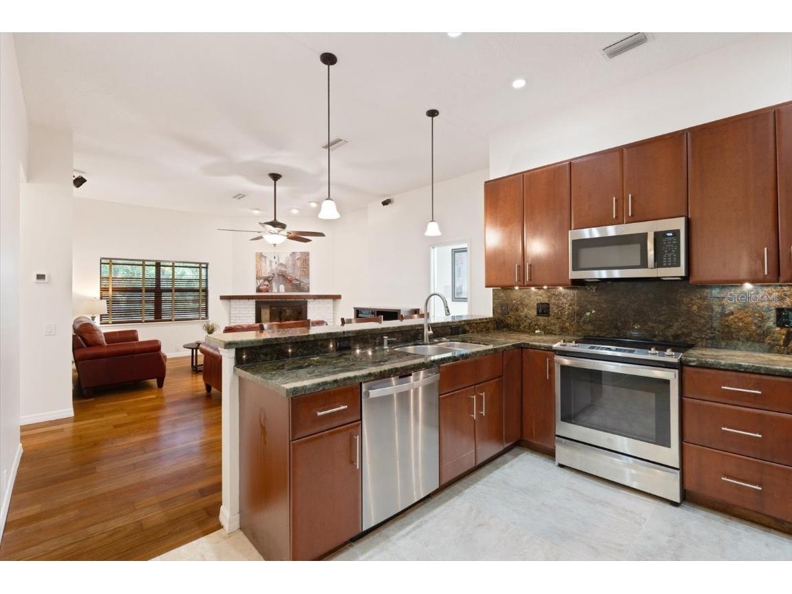 5481 Cork Oak Street Sarasota FL 34232 A4661571 image6