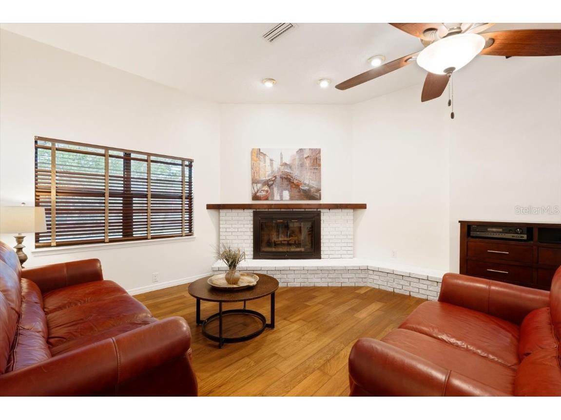 5481 Cork Oak Street Sarasota FL 34232 A4661571 image9