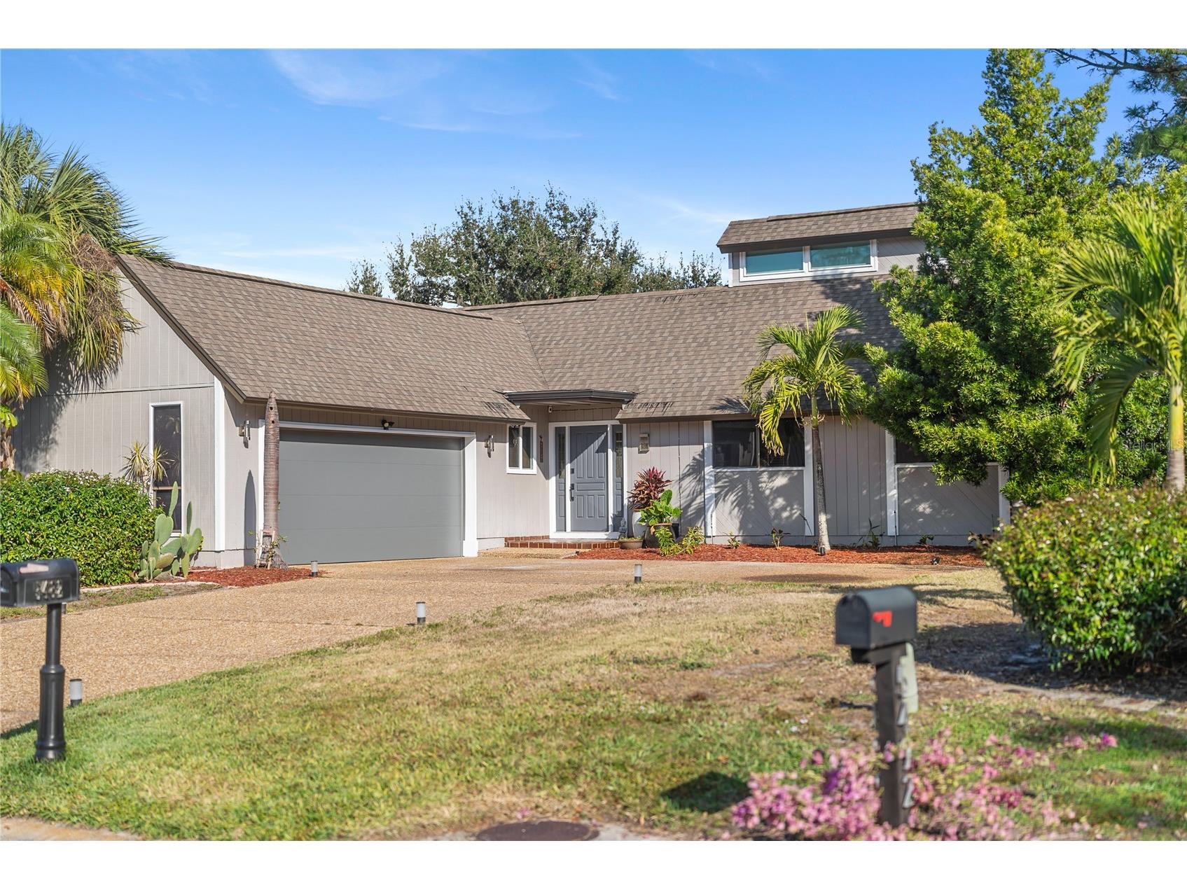 5482 Beneva Woods Circle Sarasota FL 34233 A4677558 image1