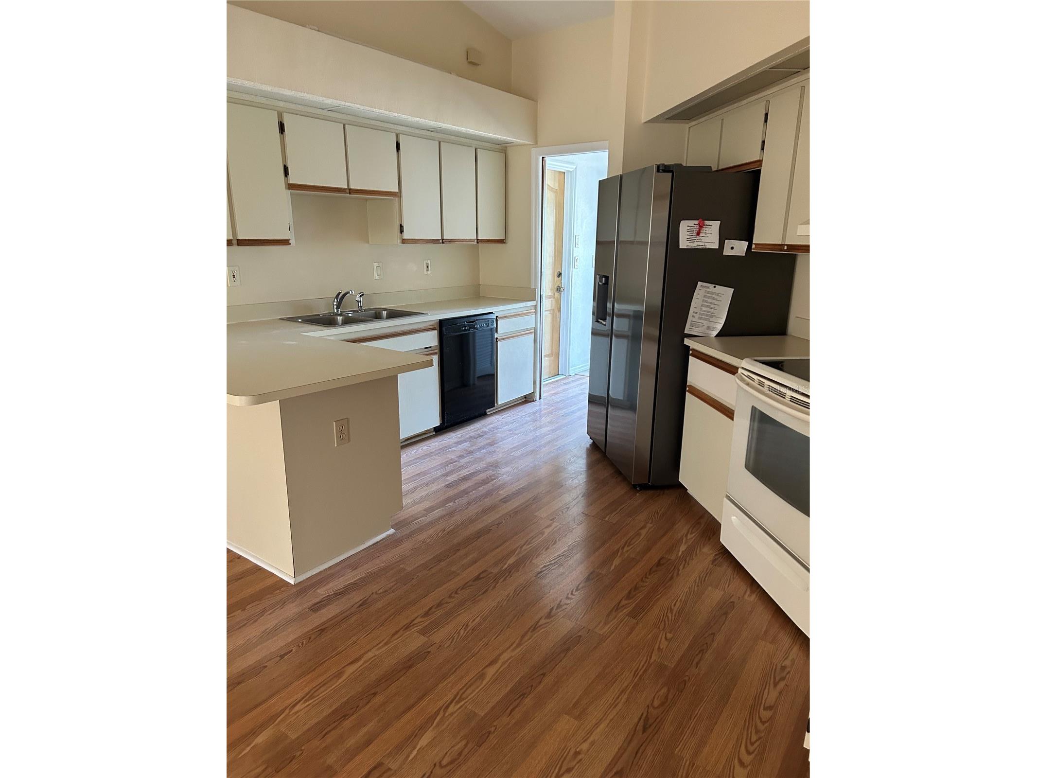 5482 Mariner Boulevard Spring Hill FL 34609 W7887263 image4