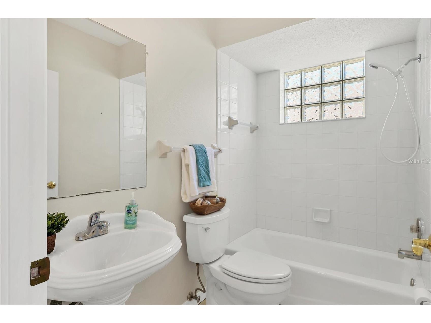 5485 Ashton Manor Drive Sarasota FL 34233 A4697641 image26