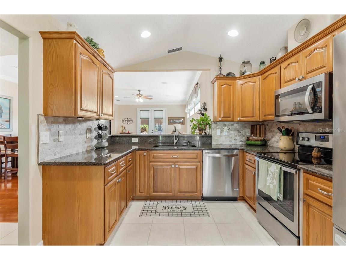 5486 Bounty Circle Tavares FL 32778 - LITTLE LAKE HARRIS - CHAIN G5102161 image8