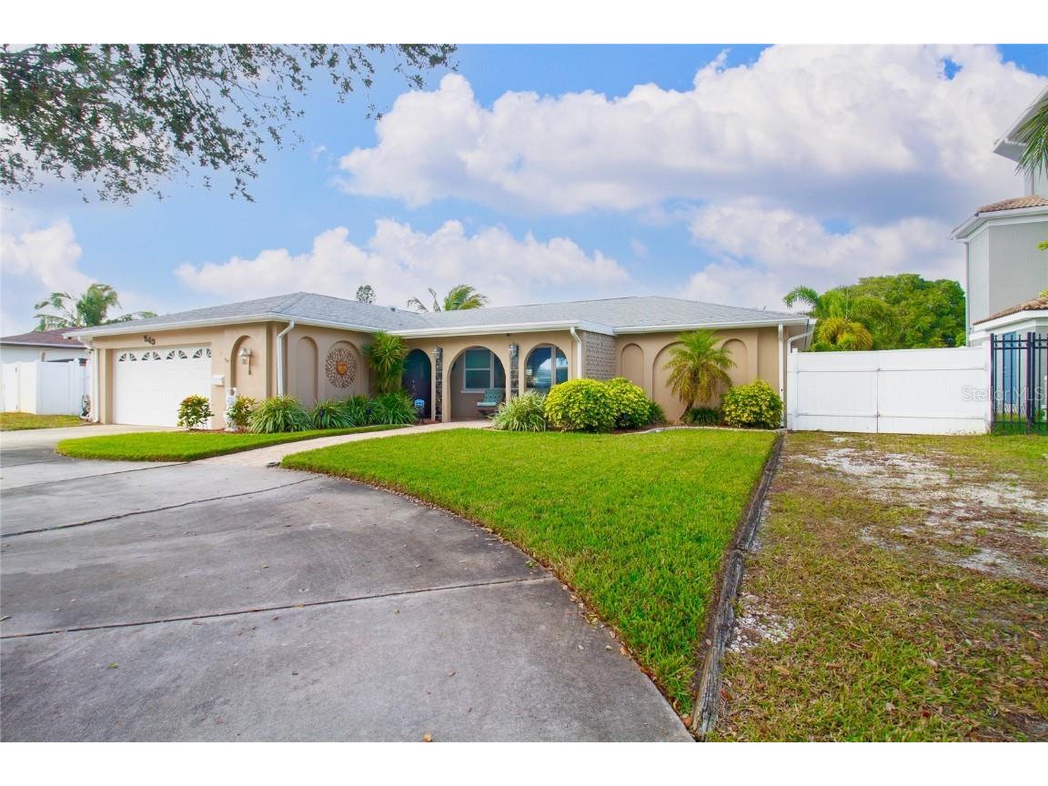 549 Dolphin Avenue SE Saint Petersburg FL 33705 - TAMPA BAY U8186543 image1