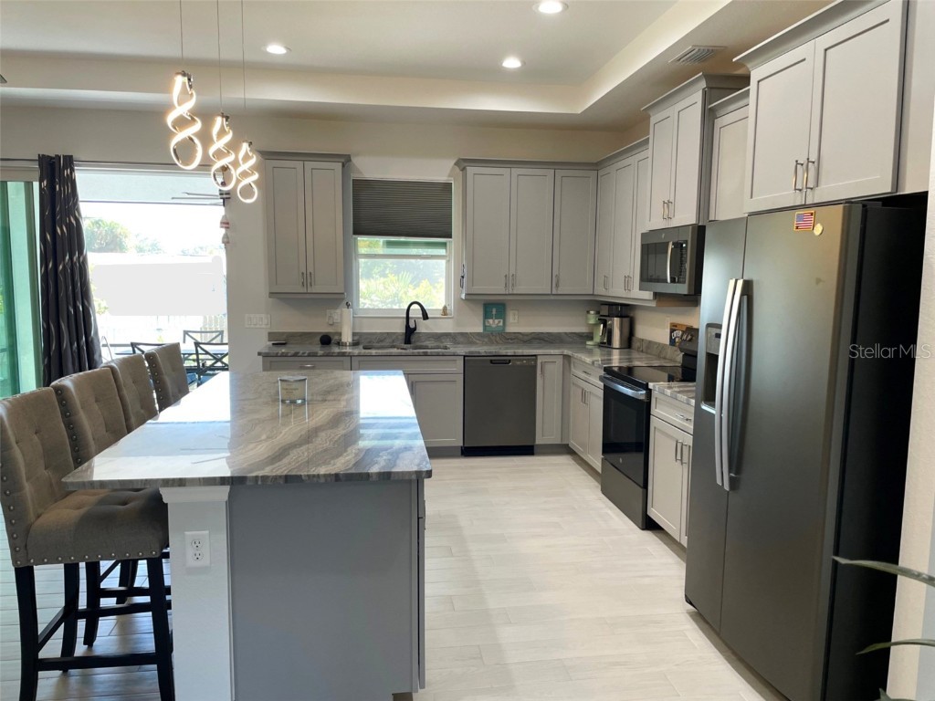 549 E Tarpon Boulevard NW Port Charlotte FL 33952 A4672204 image12