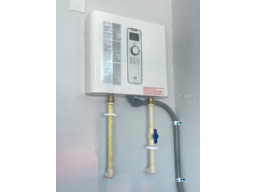 549 E Tarpon Boulevard NW Port Charlotte FL 33952 A4672204 image37