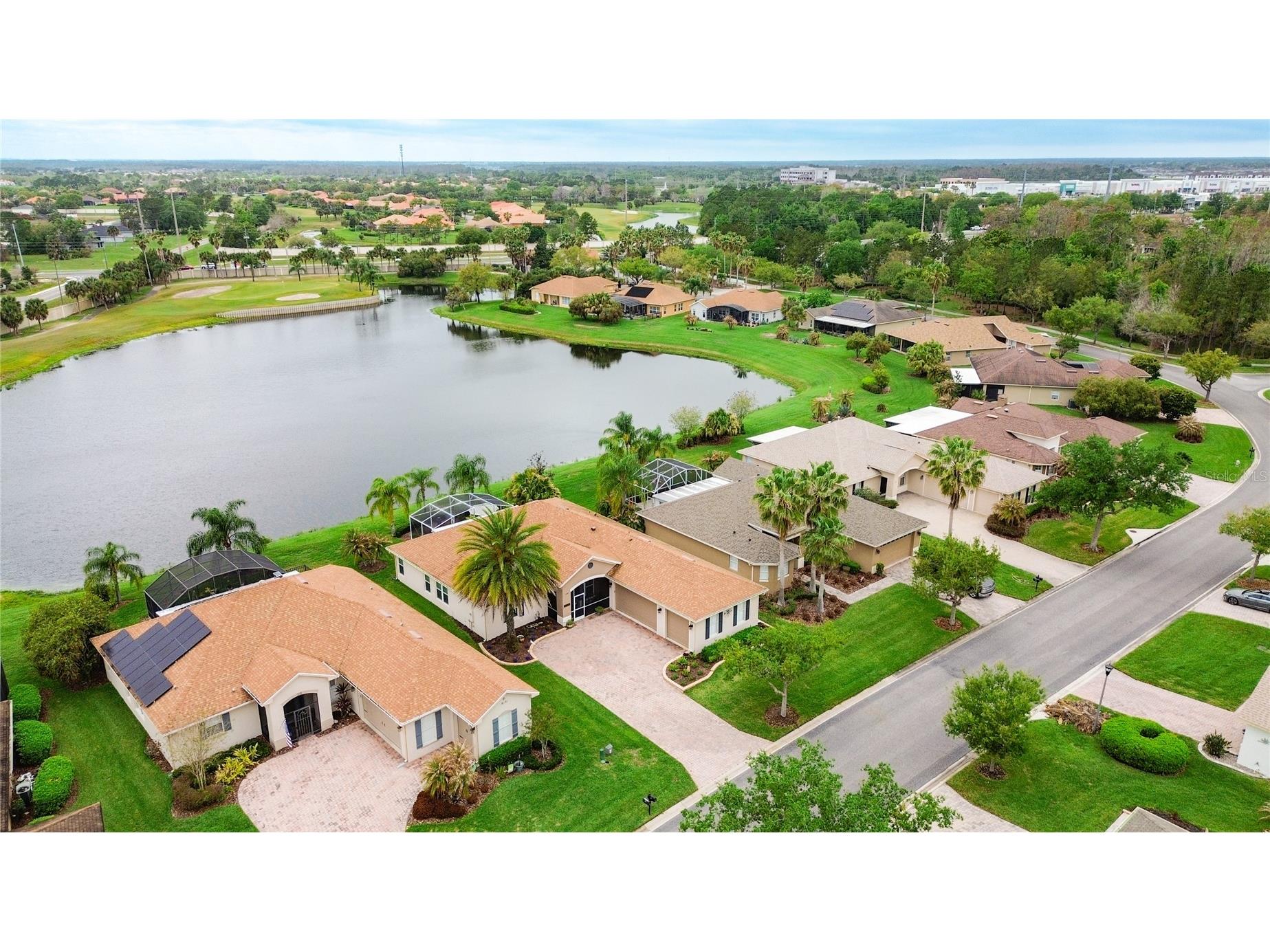 549 Genoa Drive Poinciana FL 34759 - Retention pond S5146197 image1