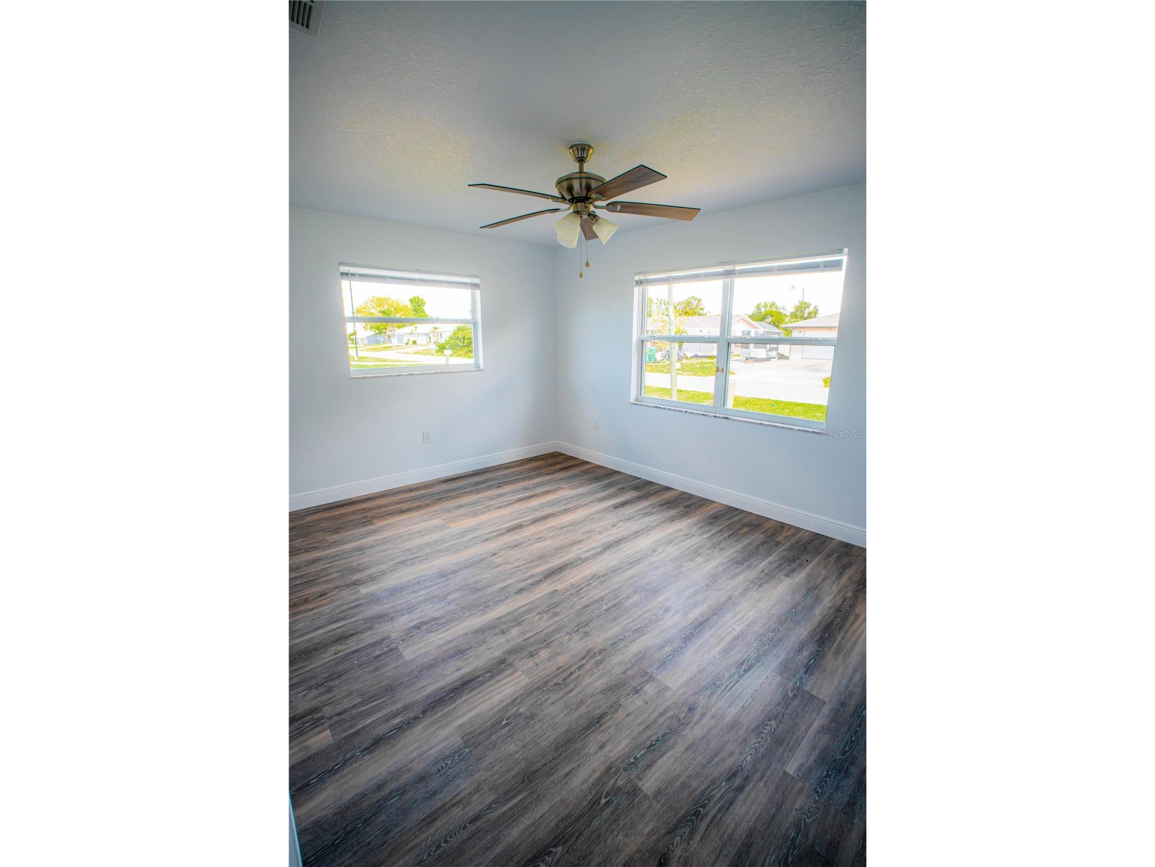 549 Lakemont Avenue NW Port Charlotte FL 33952 A4689195 image19