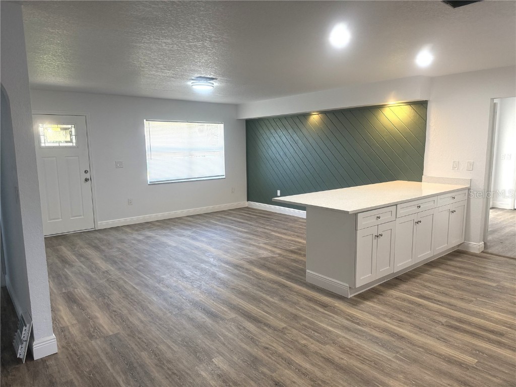 549 Lakemont Avenue NW Port Charlotte FL 33952 C7515443 image3