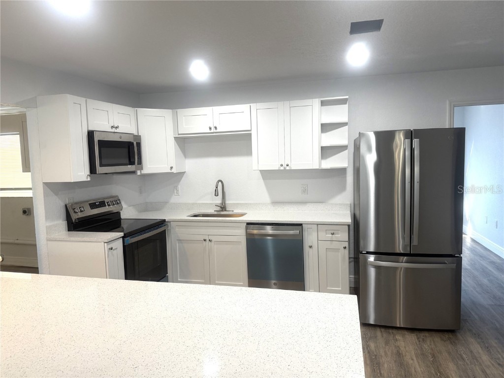 549 Lakemont Avenue NW Port Charlotte FL 33952 C7515443 image6