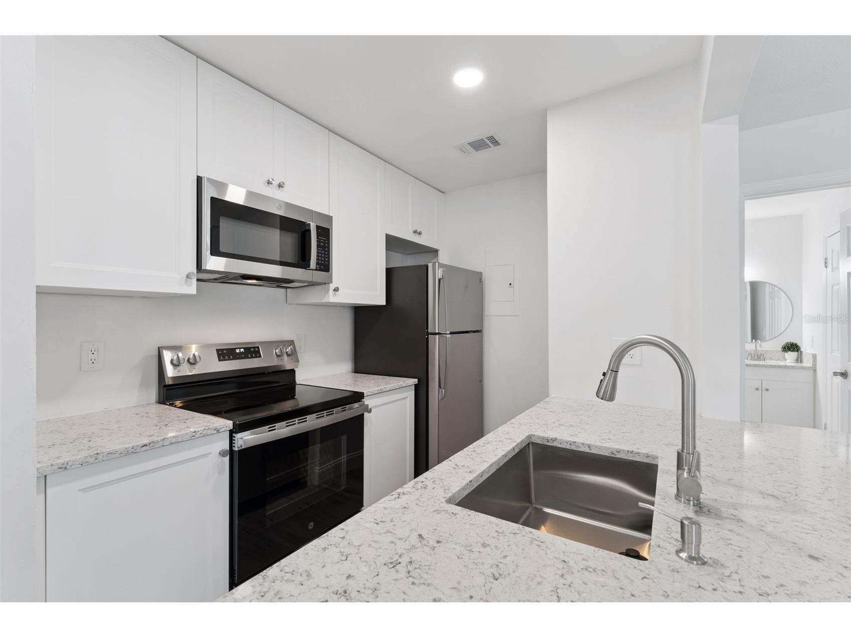 549 Sun Ridge Place #207 Altamonte Springs FL 32714 O6425898 image12