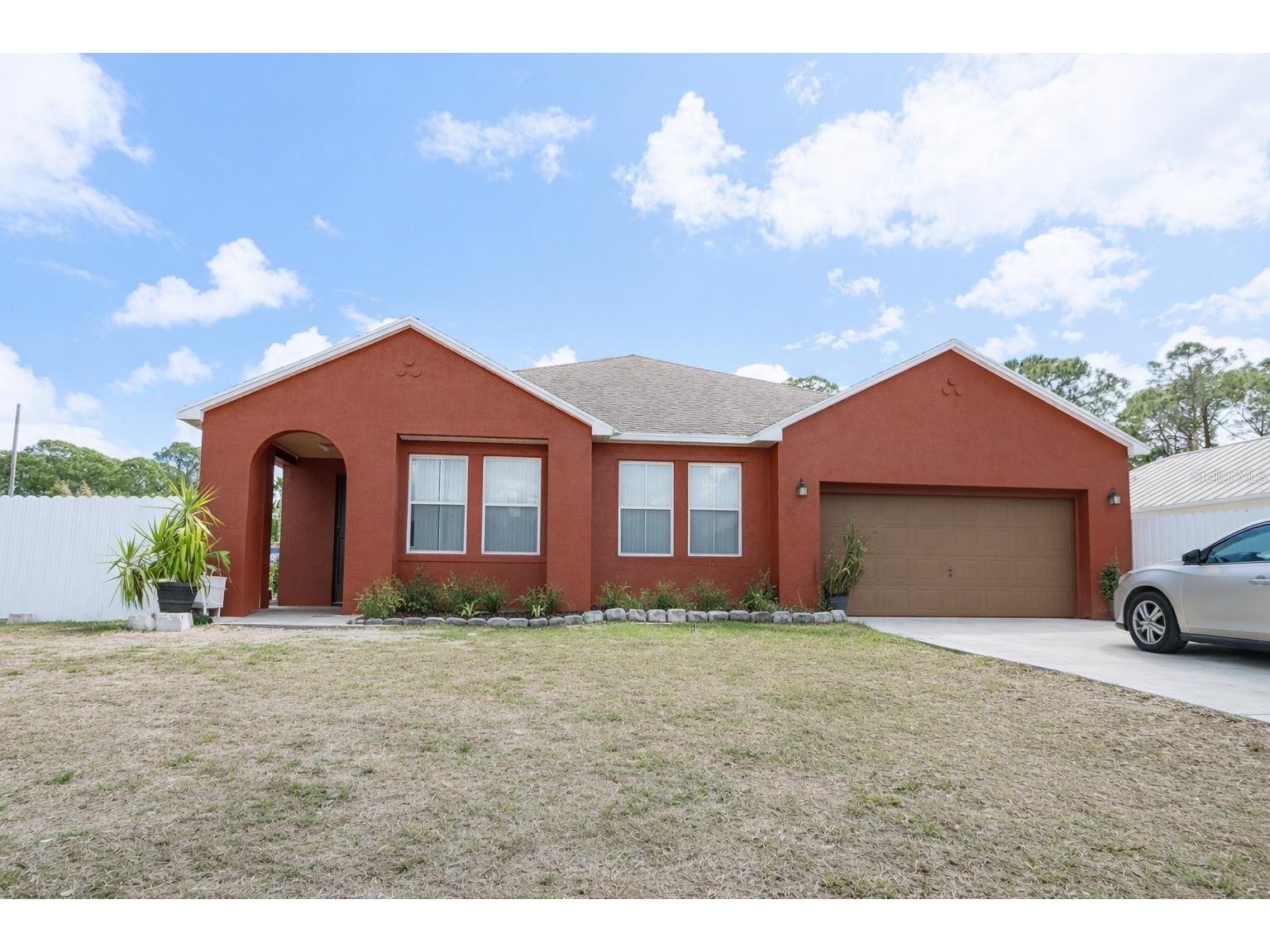 549 White Plains Avenue SW Palm Bay FL 32908 TB8484702 image1