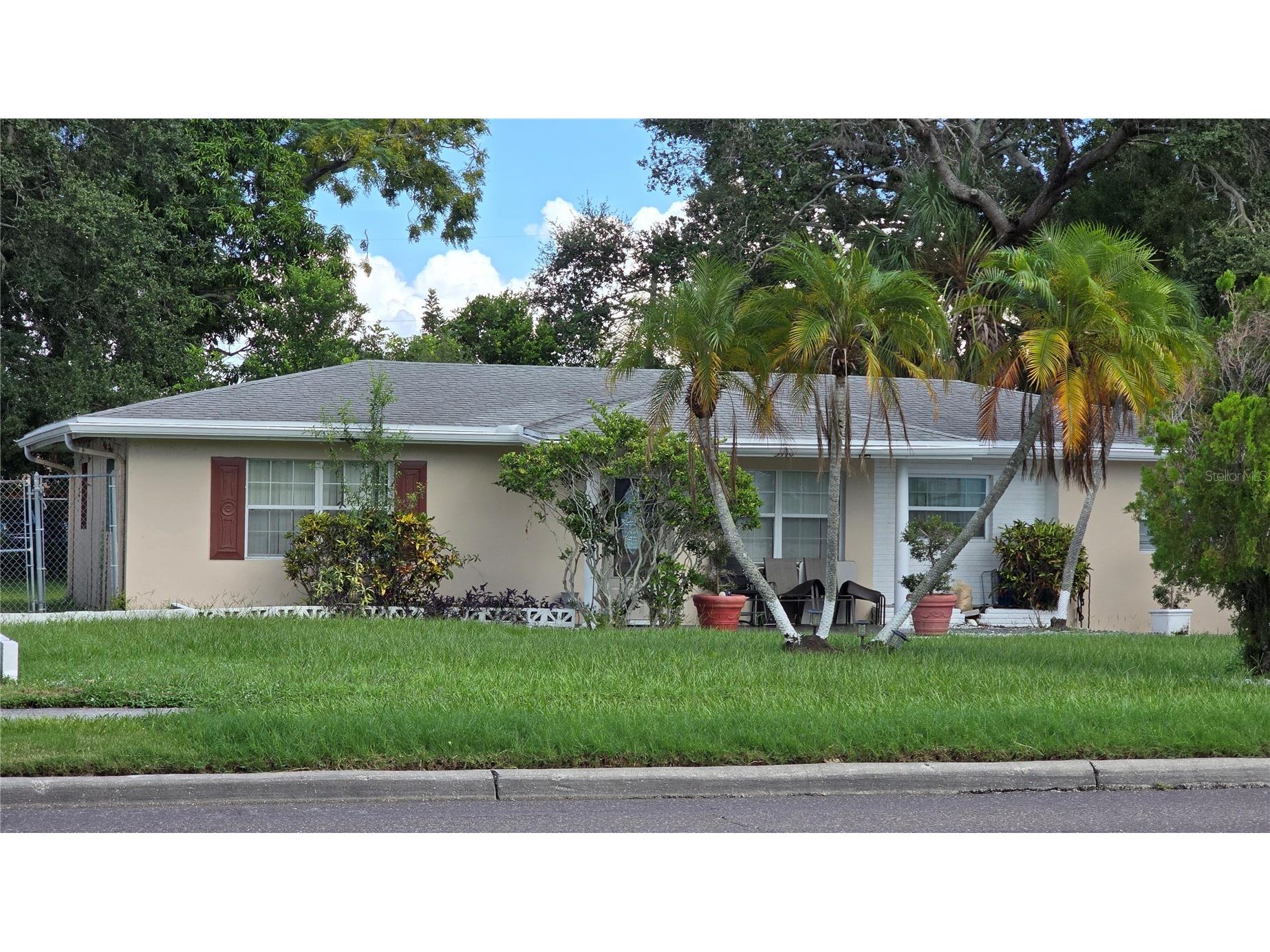 5490 Dr Martin Luther King Jr Street S Saint Petersburg FL 33705 TB8423712 image1